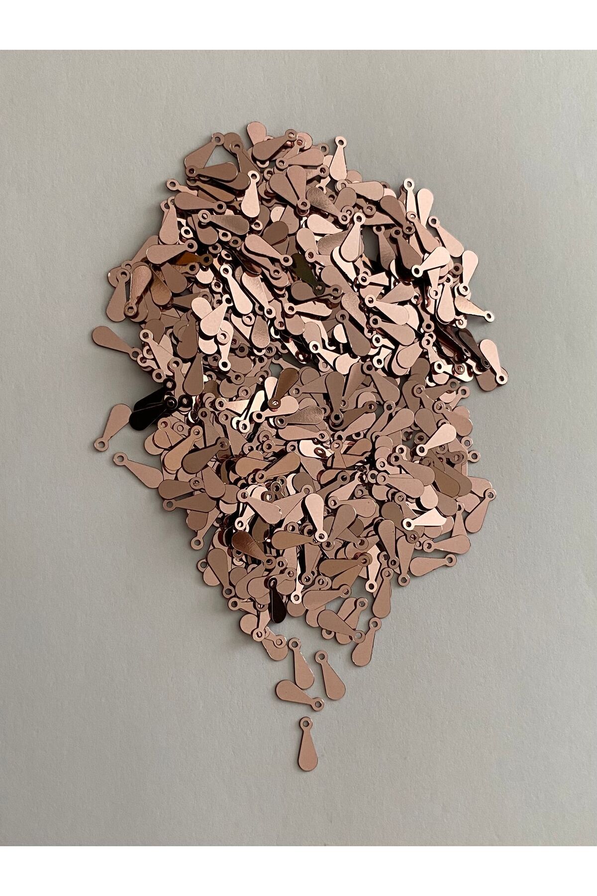 Oya, Havlu, Halay Mendili Kulplu Damla Pul No;2 11x4mm 20 gr 1000 Adet.