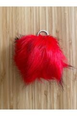 Ponpon Anahtarlık Yarı çapı: 10 cm 1 Adet. Renk: Kırmızı.
