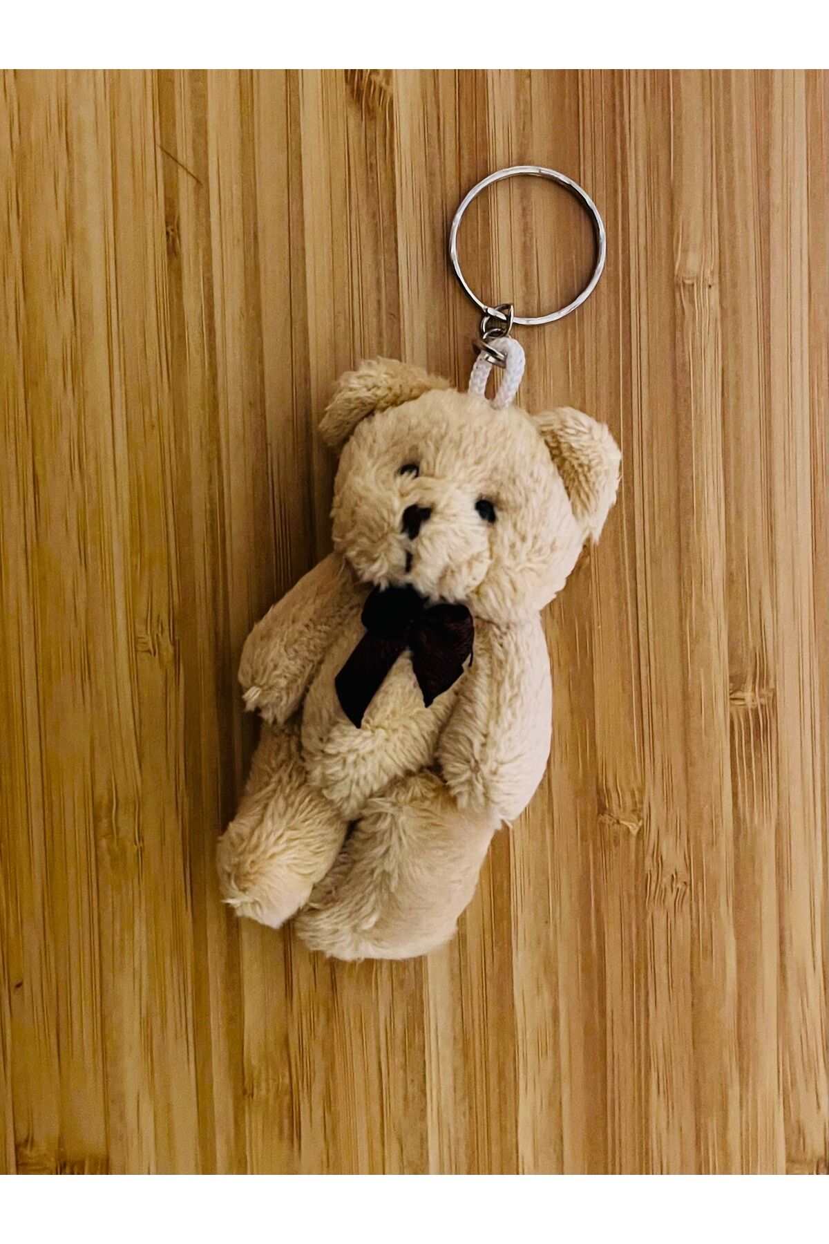 Fiyonklu Sevimli Ayıcık Anahtarlık. Kapiçino.