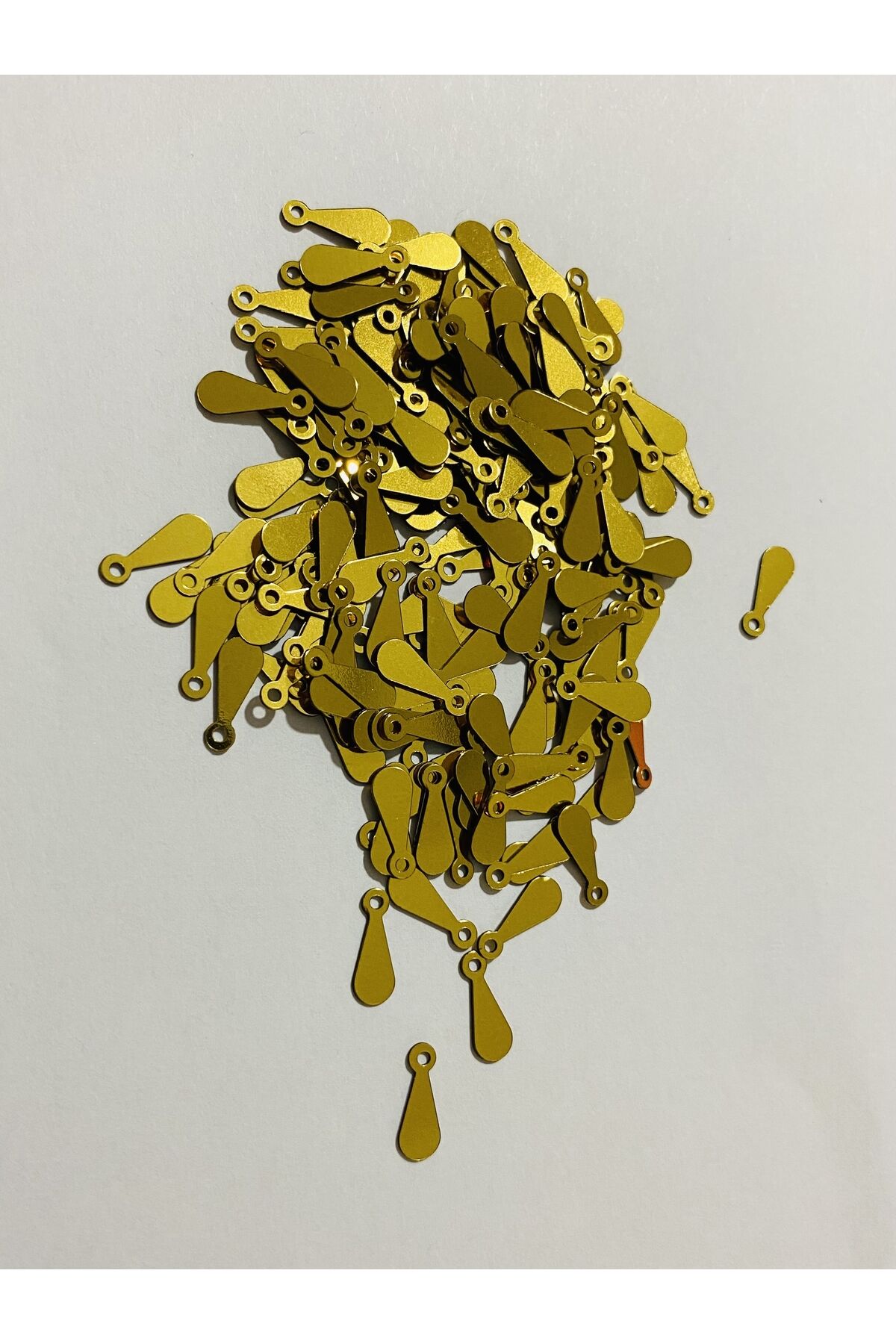 Yazma, Havlu, Abiye, Çeyizlik Işleme Damla Pul. 20gr. Takriben 1025 Adet.