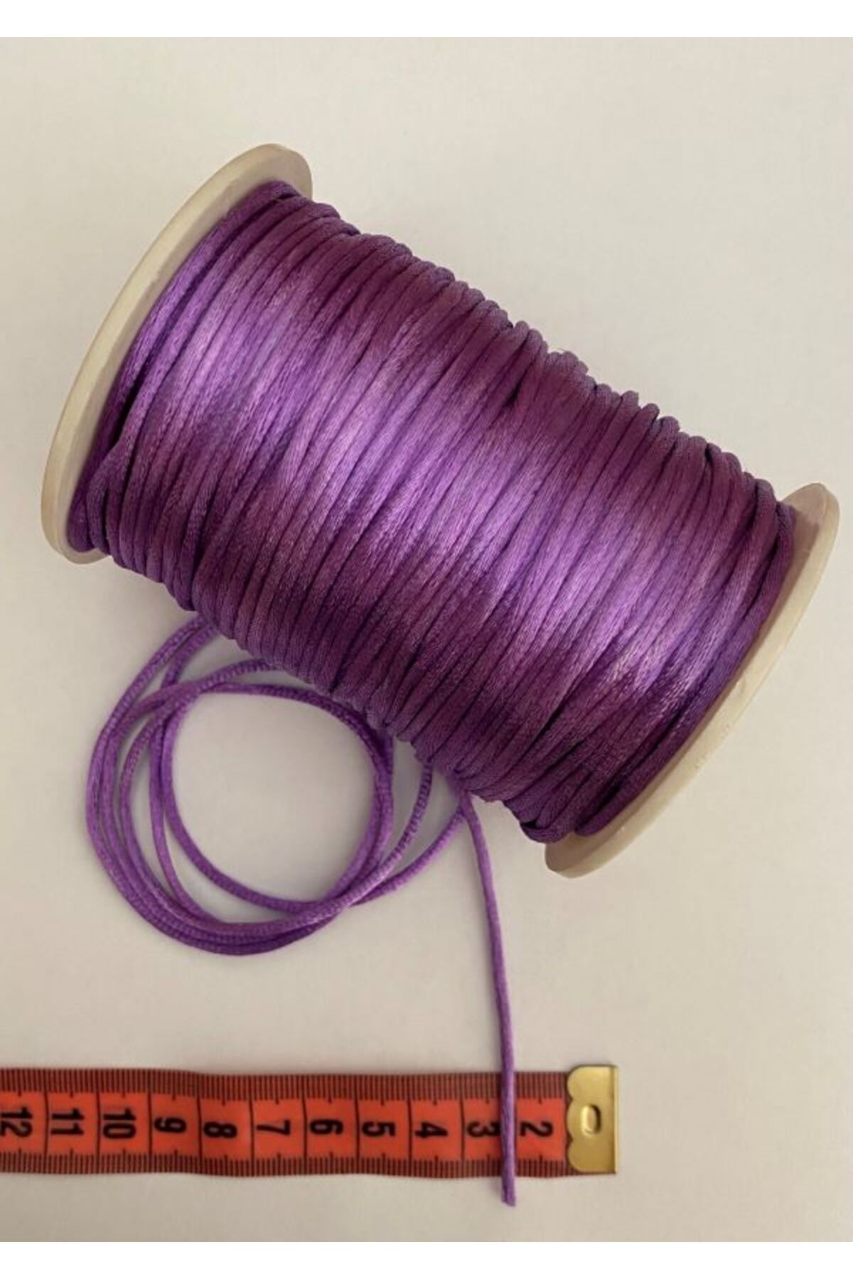 Floş Ip Sıçan Kuyruğu Bileklik Takı Ipi 2 Mm X 10 Metre Bağ Halinde. Batik Mor.