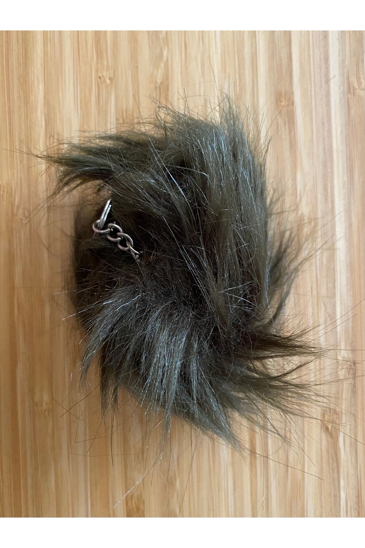 Ponpon Anahtarlık Yarı Çapı: 8 Cm 1 Adet. Renk: Haki.