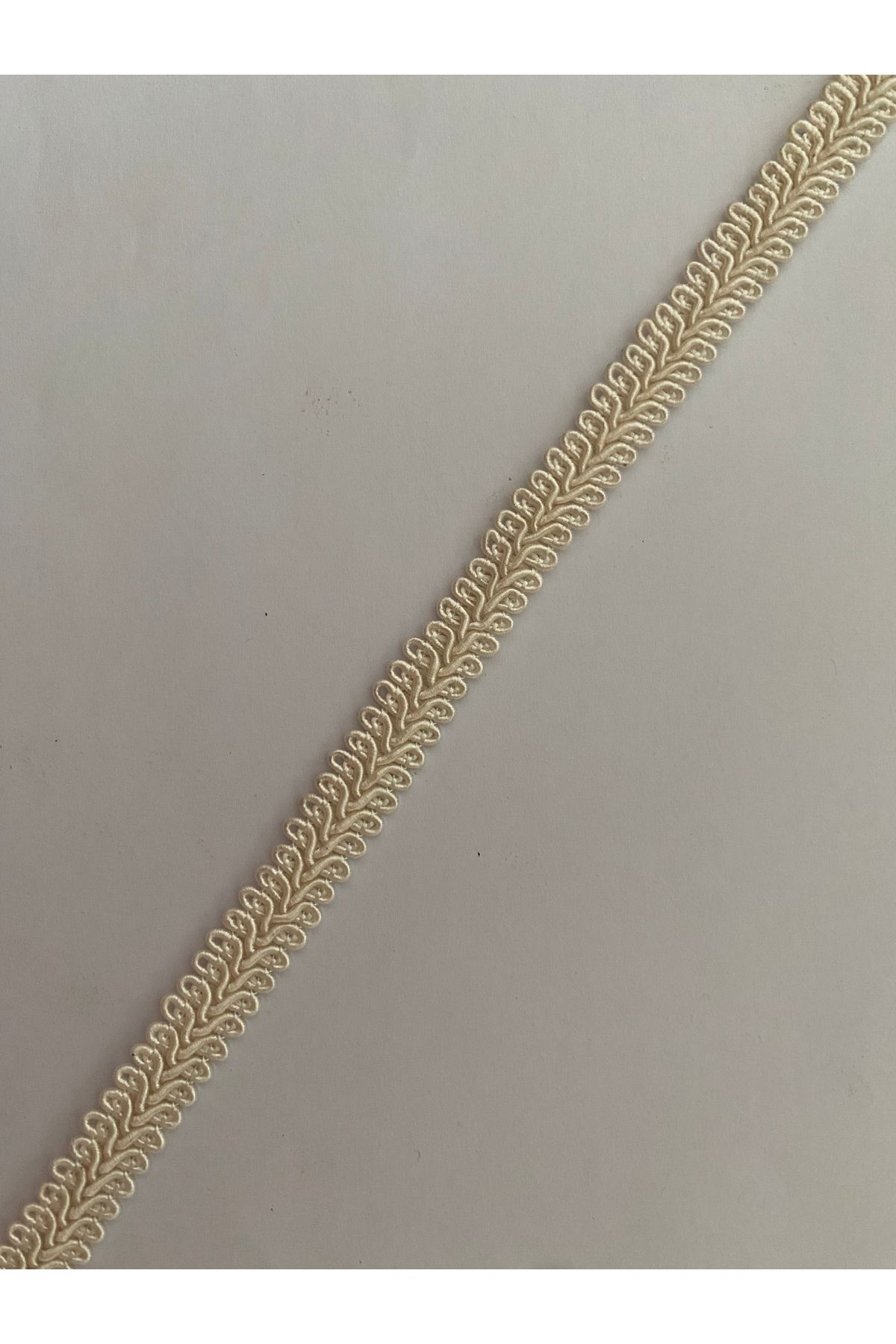 Dekoratif Şerit Krem. 4 Metre.