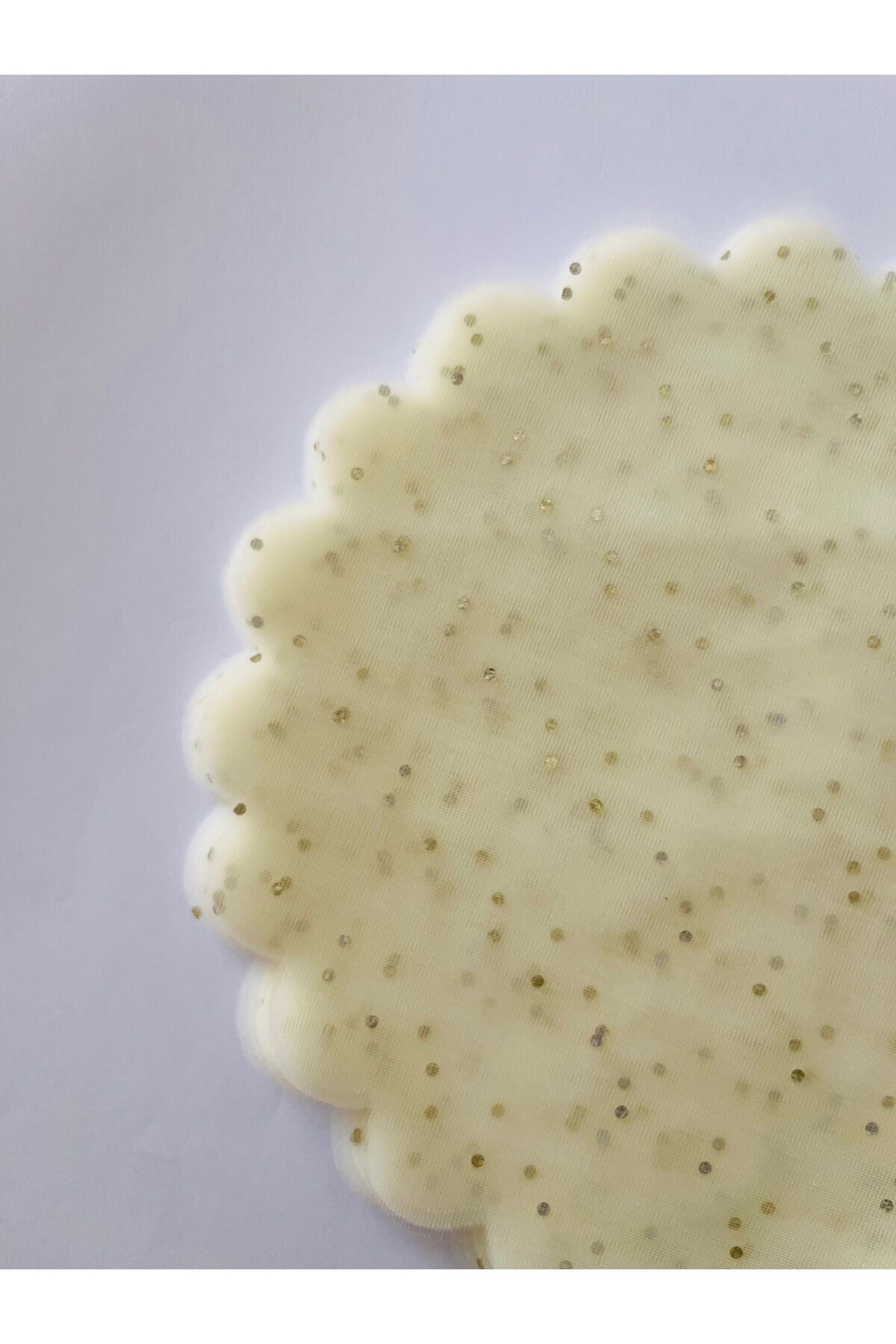 Pullu Tül 24cm Süsleme Hediyelik Tül 85 Adet. Krem.