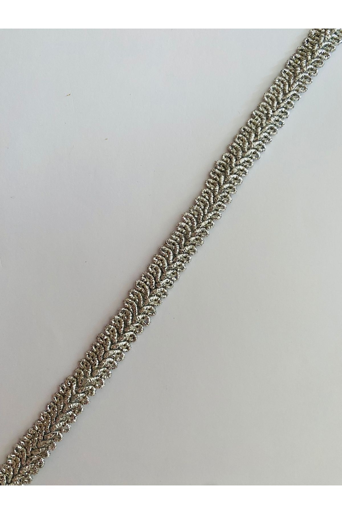 Dekoratif Şerit Gümüş. 4 Metre.