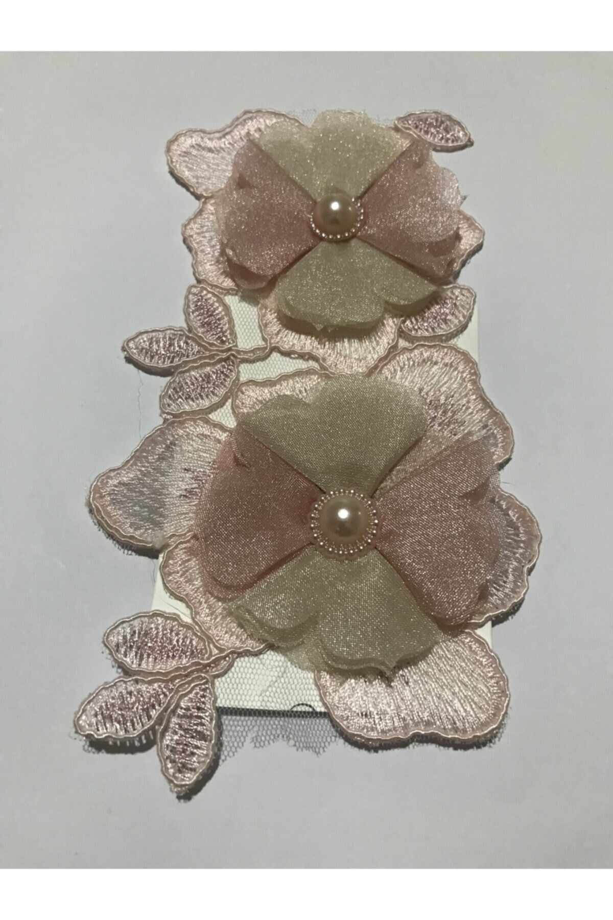 Üç Boyutlu Aplik Ikiz. Renk: Pudra/krem.