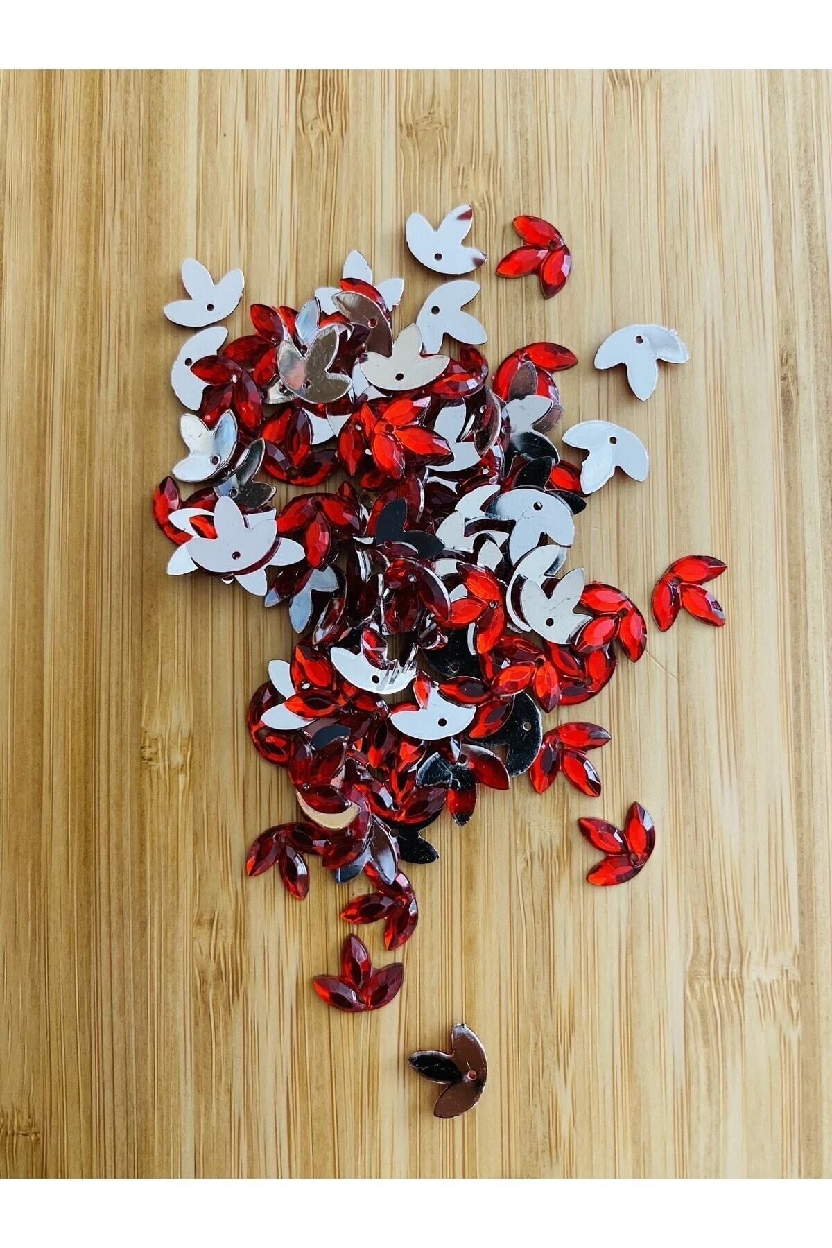 Üç Yapraklı Yonca. Oya, Abiye Ve El Işleme Taş Görünümlü Plastik Pul. Kırmızı. Paket Içi 300 Adet.