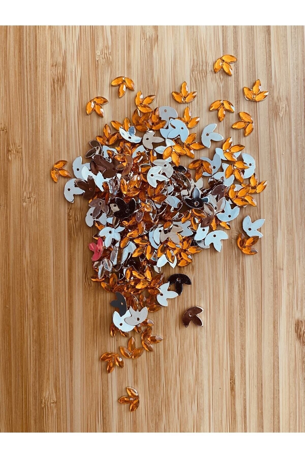 Üç Yapraklı Yonca. Oya, Abiye Ve El Işleme Taş Görünümlü Plastik Pul. Oranj. Paket Içi 300 Adet.