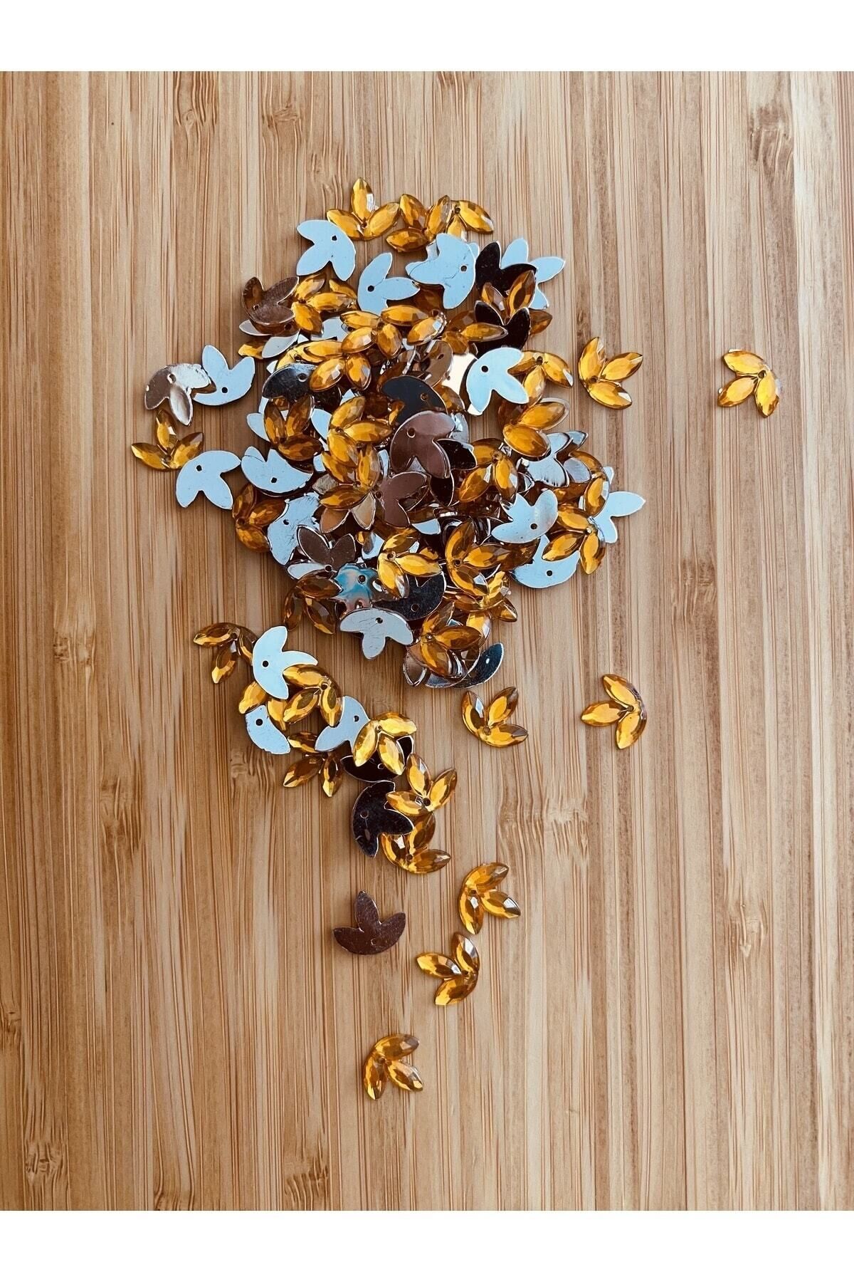 Üç Yapraklı Yonca. Oya, Abiye Ve El Işleme Taş Pul. Altın Sarı. Paket Içi 300 Adet.