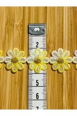 Ütü ile yapışan Papatya Dekoratif Şerit. 20mm. Sarı simli/Degrade. 1metre x 50 adet