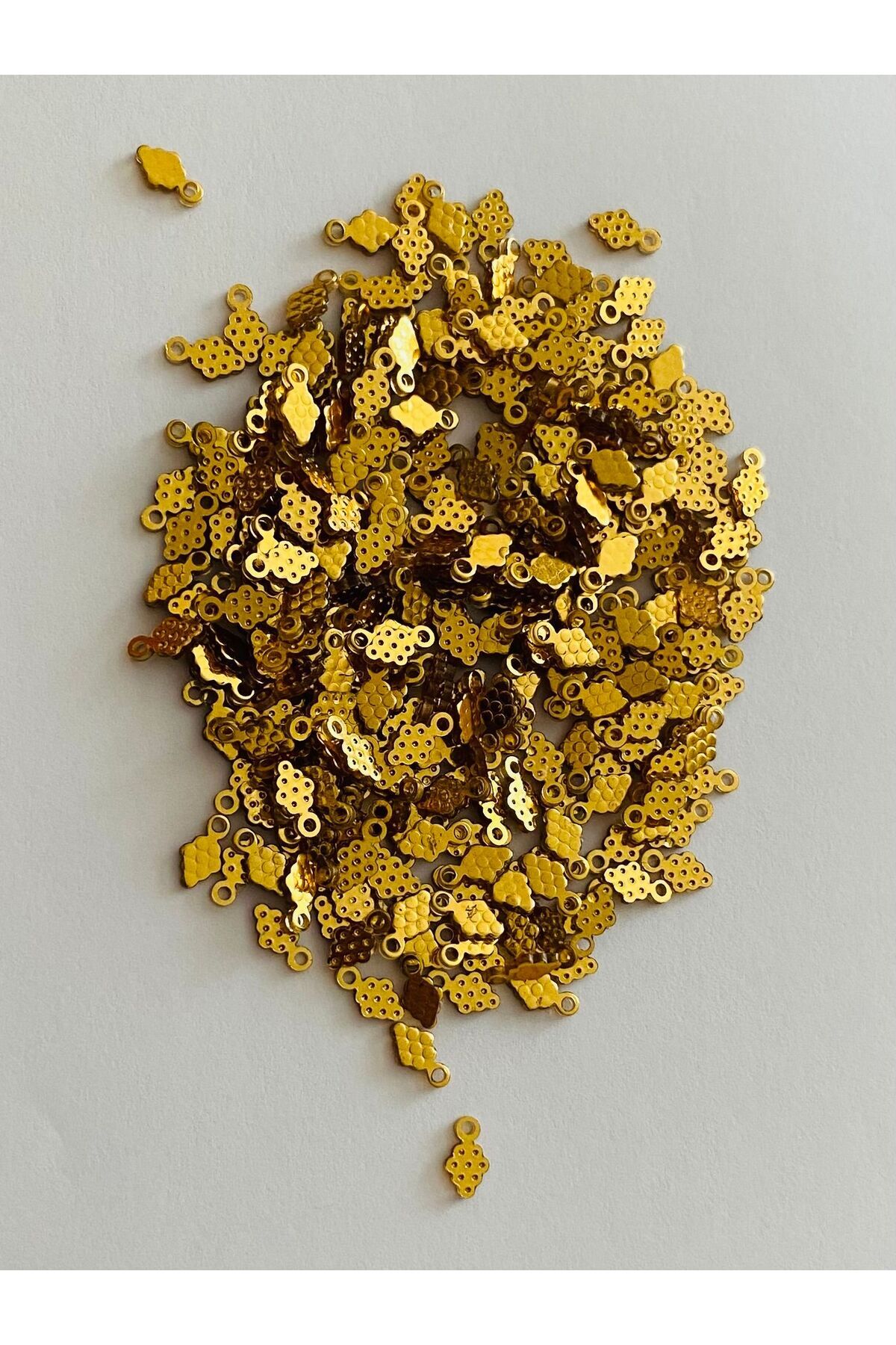 Üzüm Salkımı Gold Pleksi Kalın Pul. 20gr