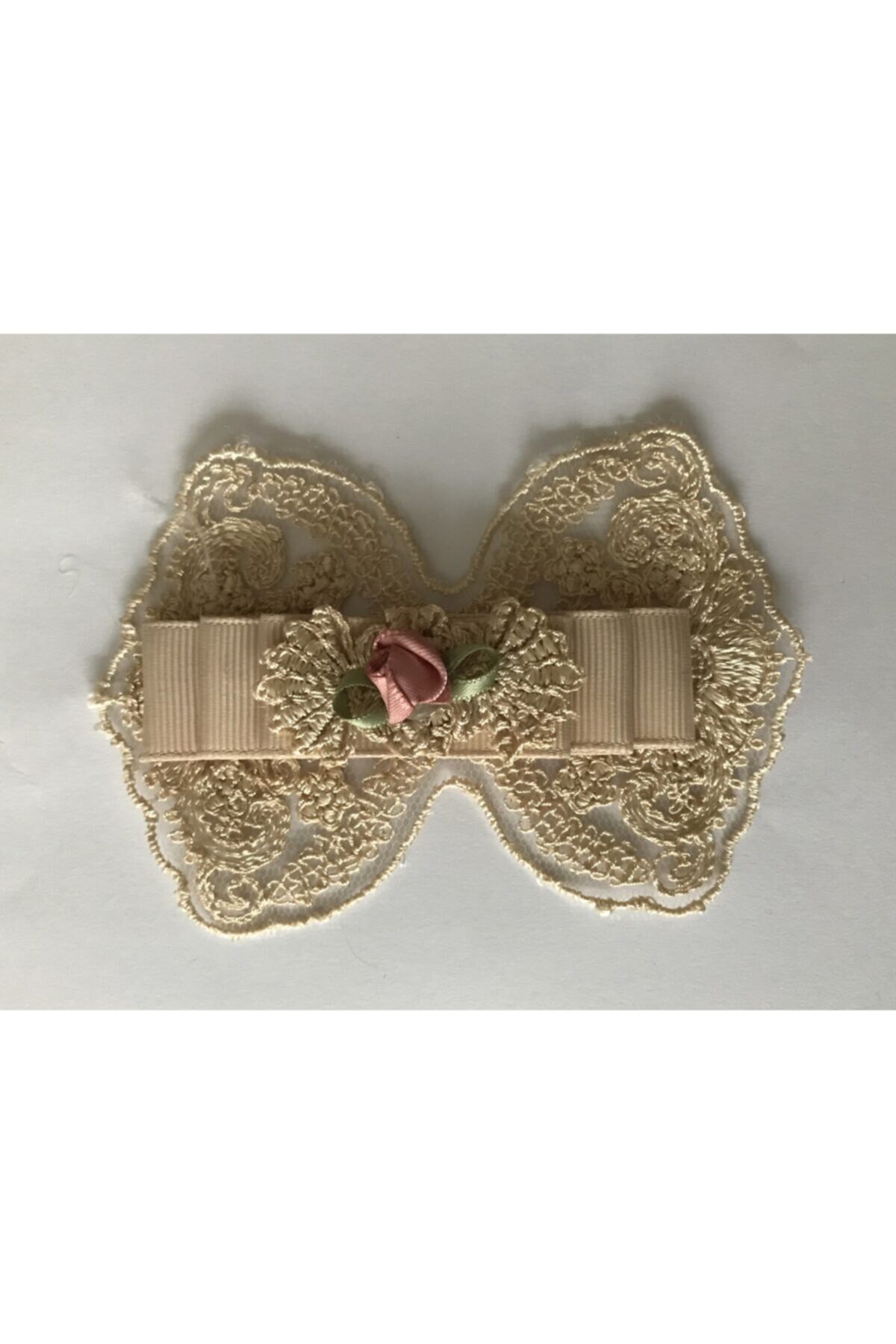 Grogren Kurdeleli Ve Güpürlü Fiyonk Aplik. Renk: Kapucino (gülü Koyu Renk)