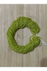 Renk: Fıstık Yeşili. Kum Boncuk Çekoslovakya, Adana, Hapishane Işi, Iğne Oyası Boncuğu 12dizi.