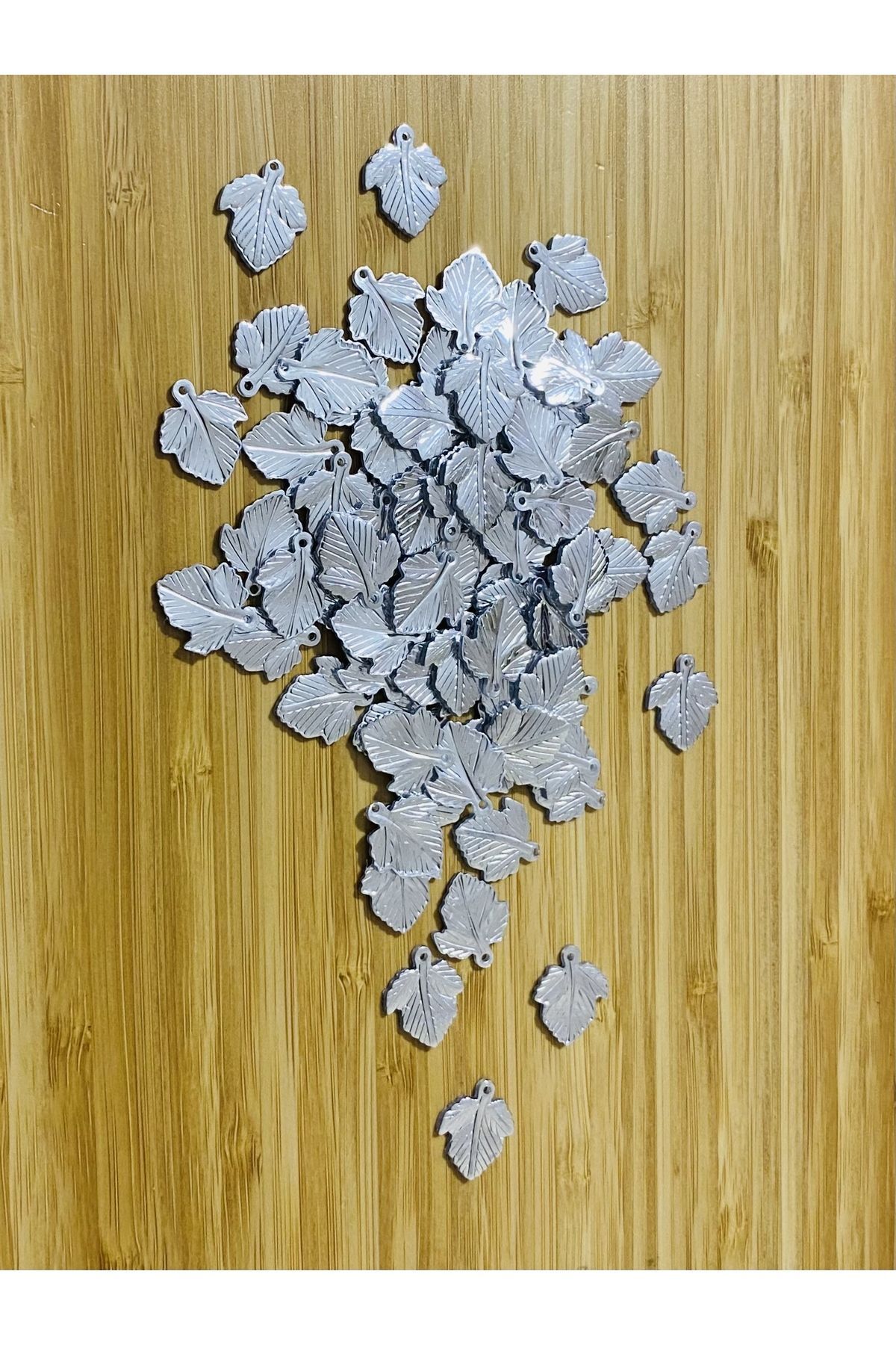 Gümüş Gül Yaprağı Oya, Abiye, Halhal, Bileklik, Kolye. Pleksi (KALIN) Plastik El Işleme Pul. 20gr.