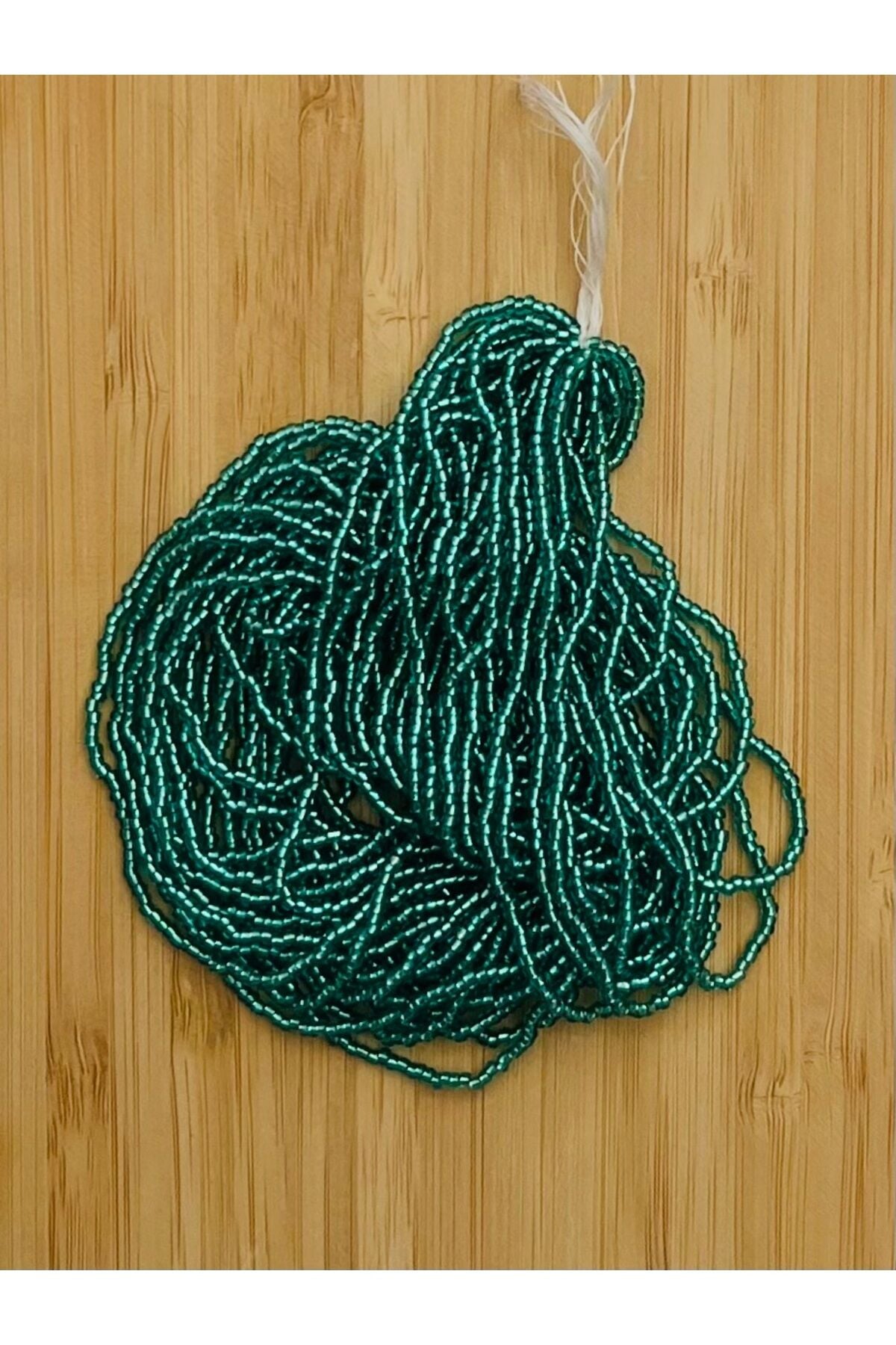 Renk: Küf Yeşili. Kum Boncuk Çekoslovakya, Adana, Hapishane Işi, Iğne Oyası Boncuğu 12dizi.