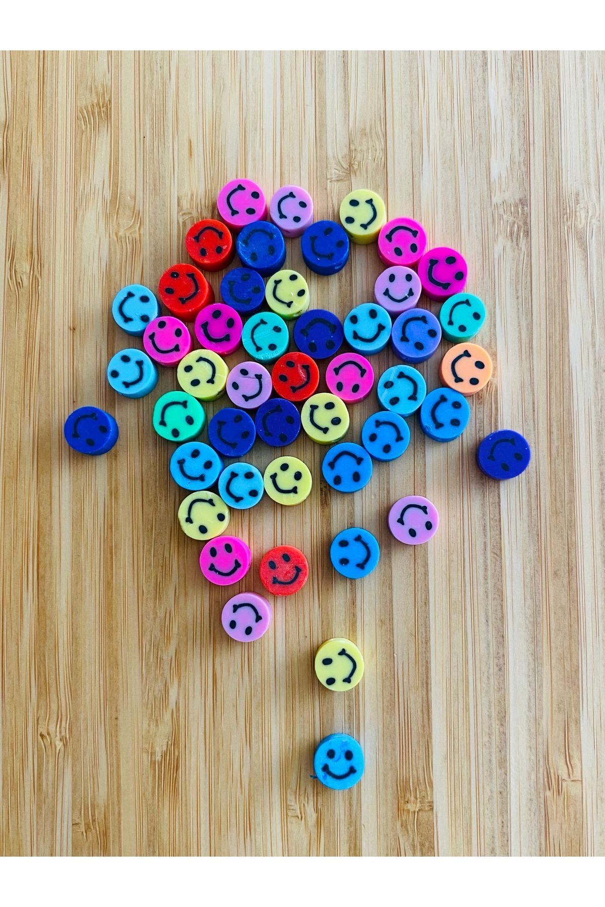 Fimo Takı boncuğu 50 adet. Renkli.