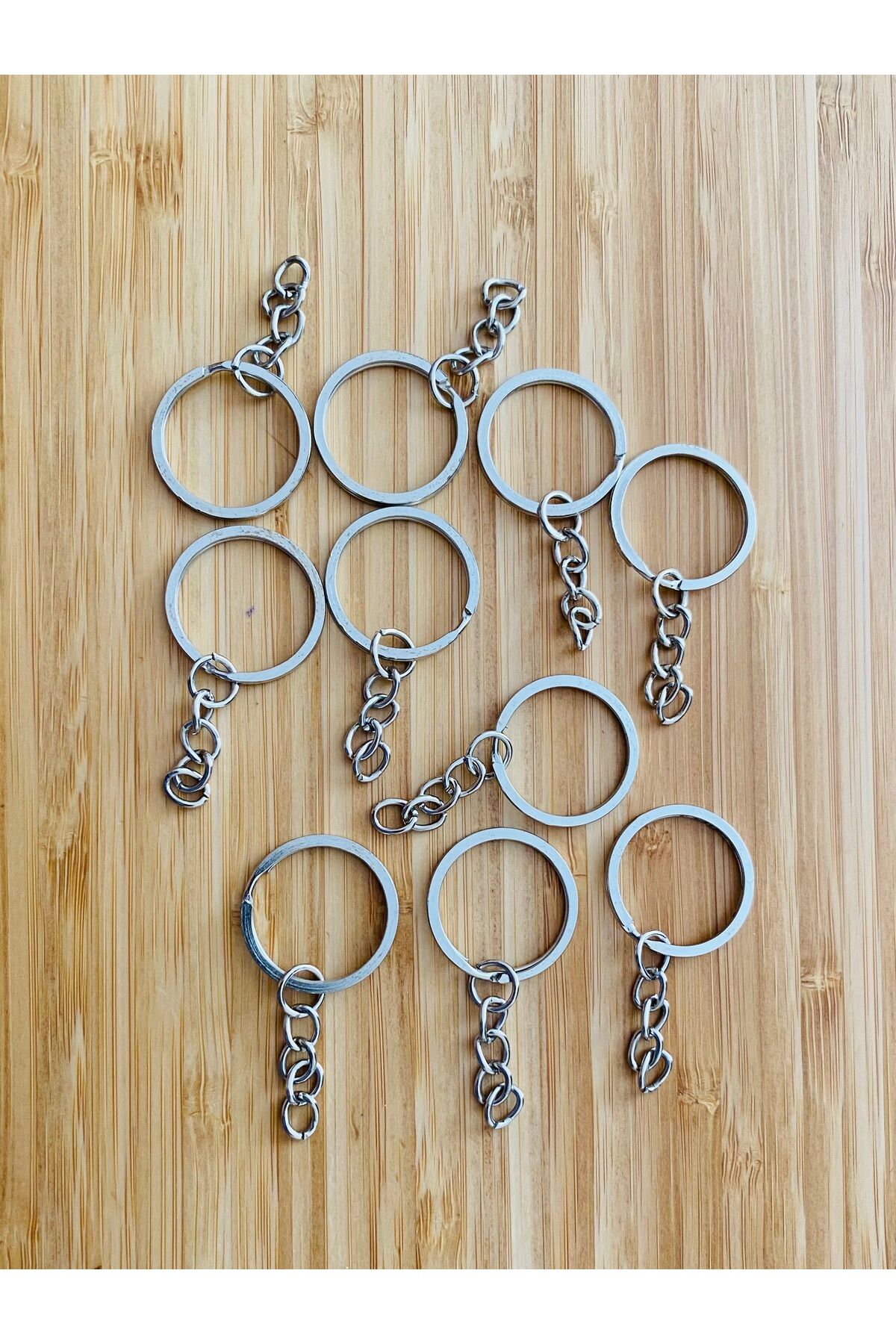 Gümüş Rengi Metal Anahtarlık Zincirli Halka. Yarı çapı: 35 mm (3,5 cm) 10 Adet.