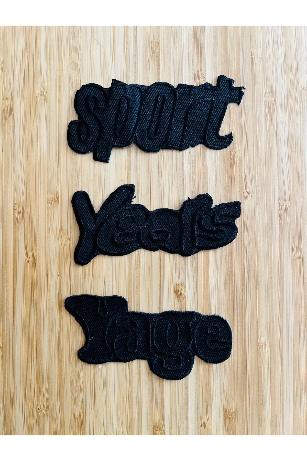 4 x 10.5 cm Ütü ve Dikiş ile Montaj Edilen Gabardin Kumaş Arma. 3 Adet