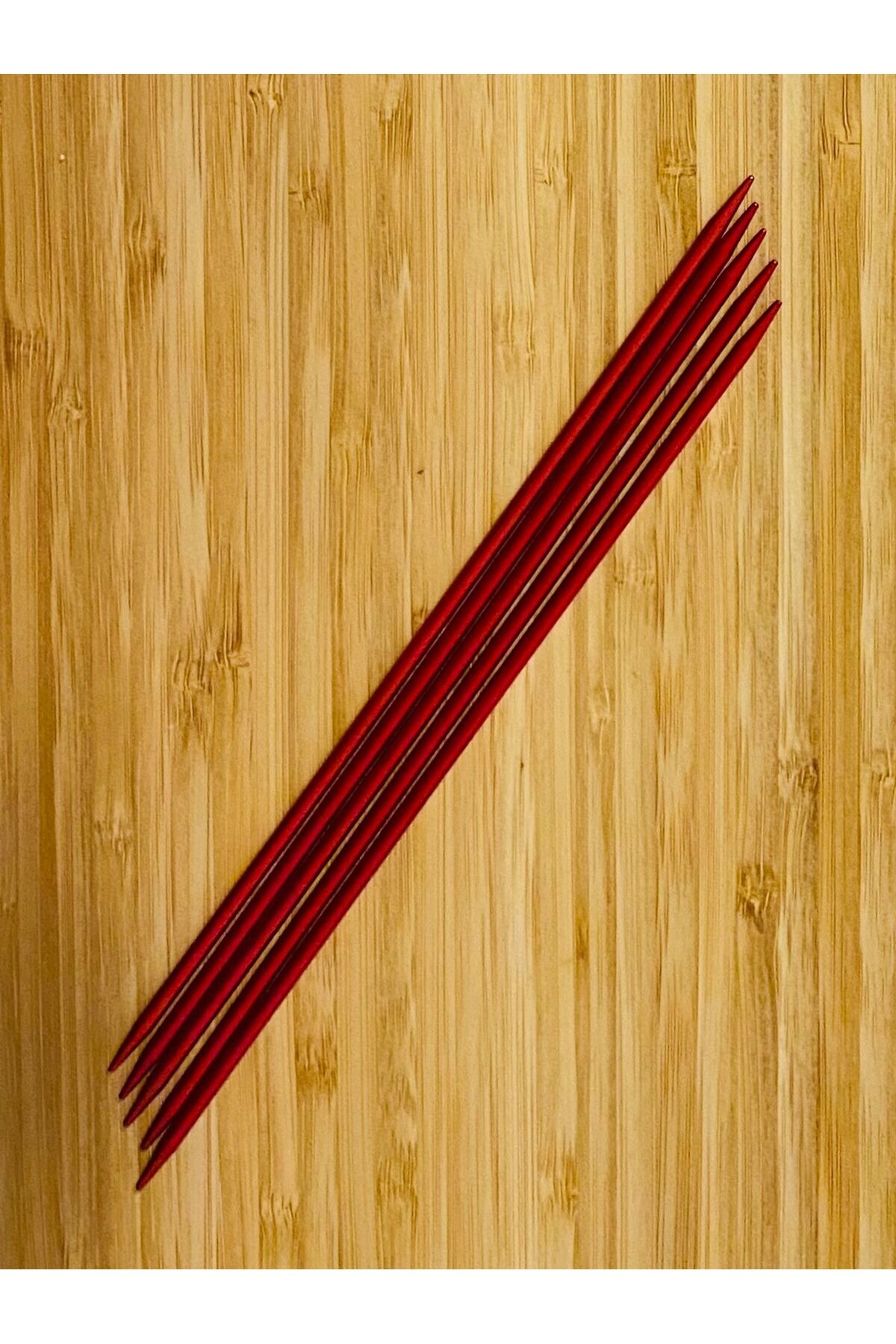 Renkli Metal  El Örgü Çorap Şiş.  5'li Paket. 20cm. No:3.5 Renk: Kırmızı.