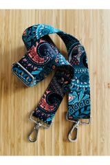 Çanta askı takımı (Dokuma askı + 2 adet Papağan)  Toplam uzunluk: 123 cm. Eni: 4 cm. Renkli.