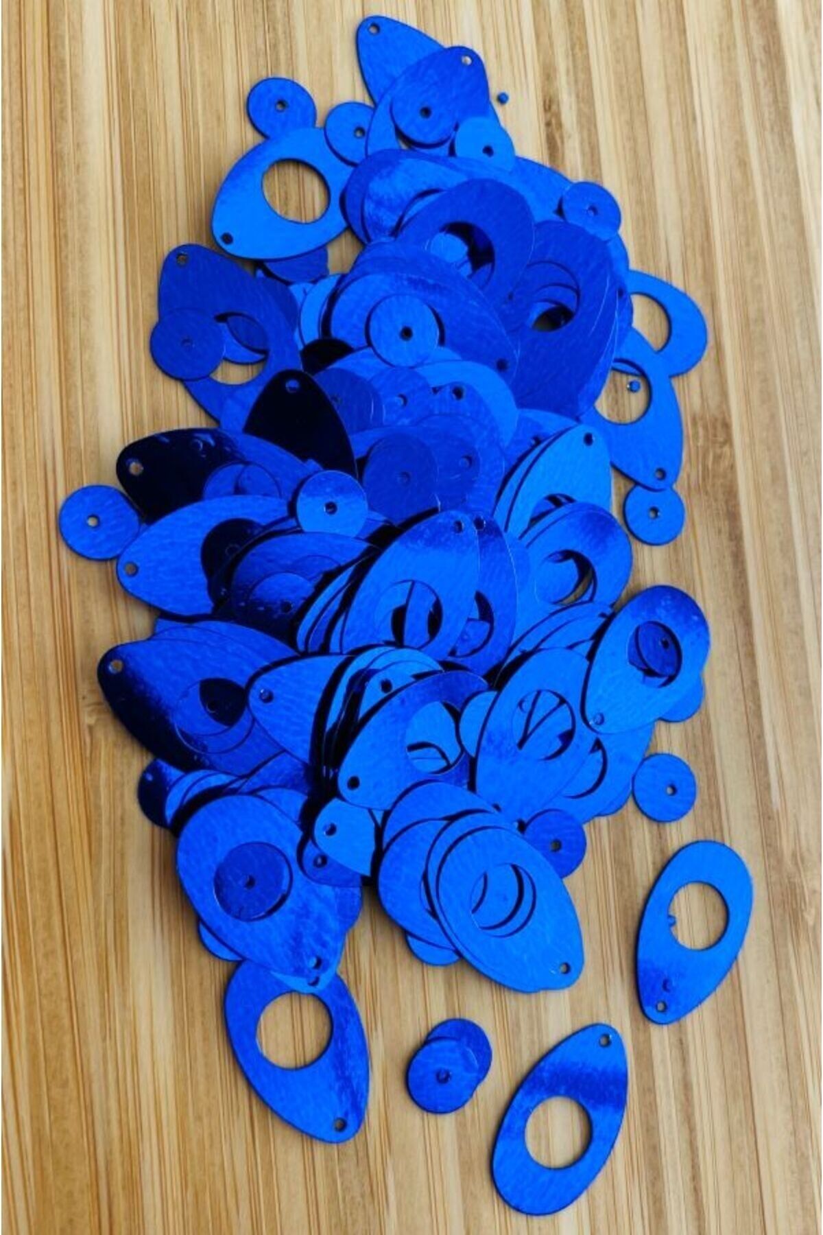 Halay Mendili, Havlu Ve Abiye Işleme Pul. 20gr. Takriben Büyük 245, Küçük 86 Adet