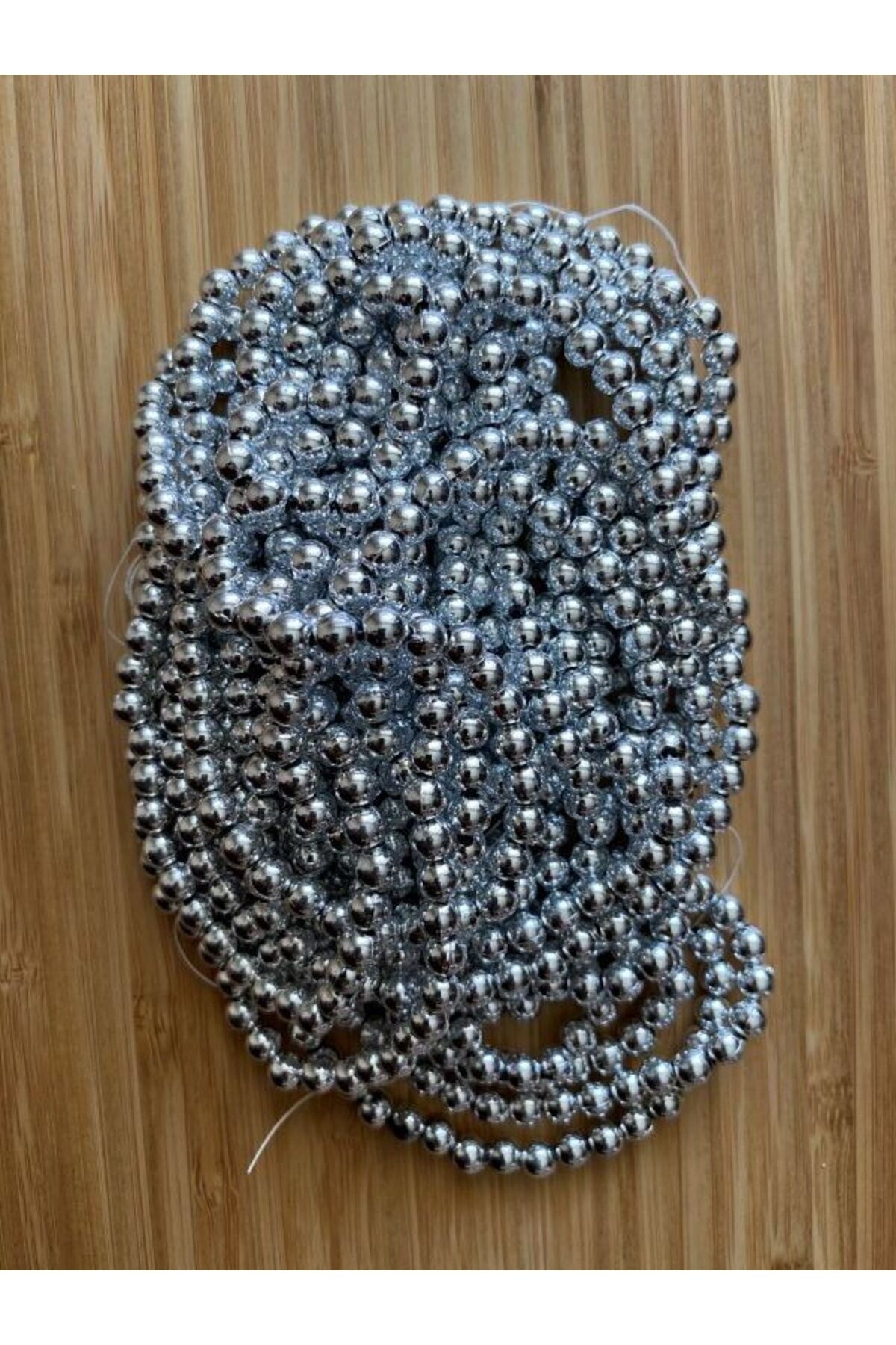 No:6 Gümüş Rengi Metalik Dizi Inci. 1 Dizi Takriben 115-125 Adet