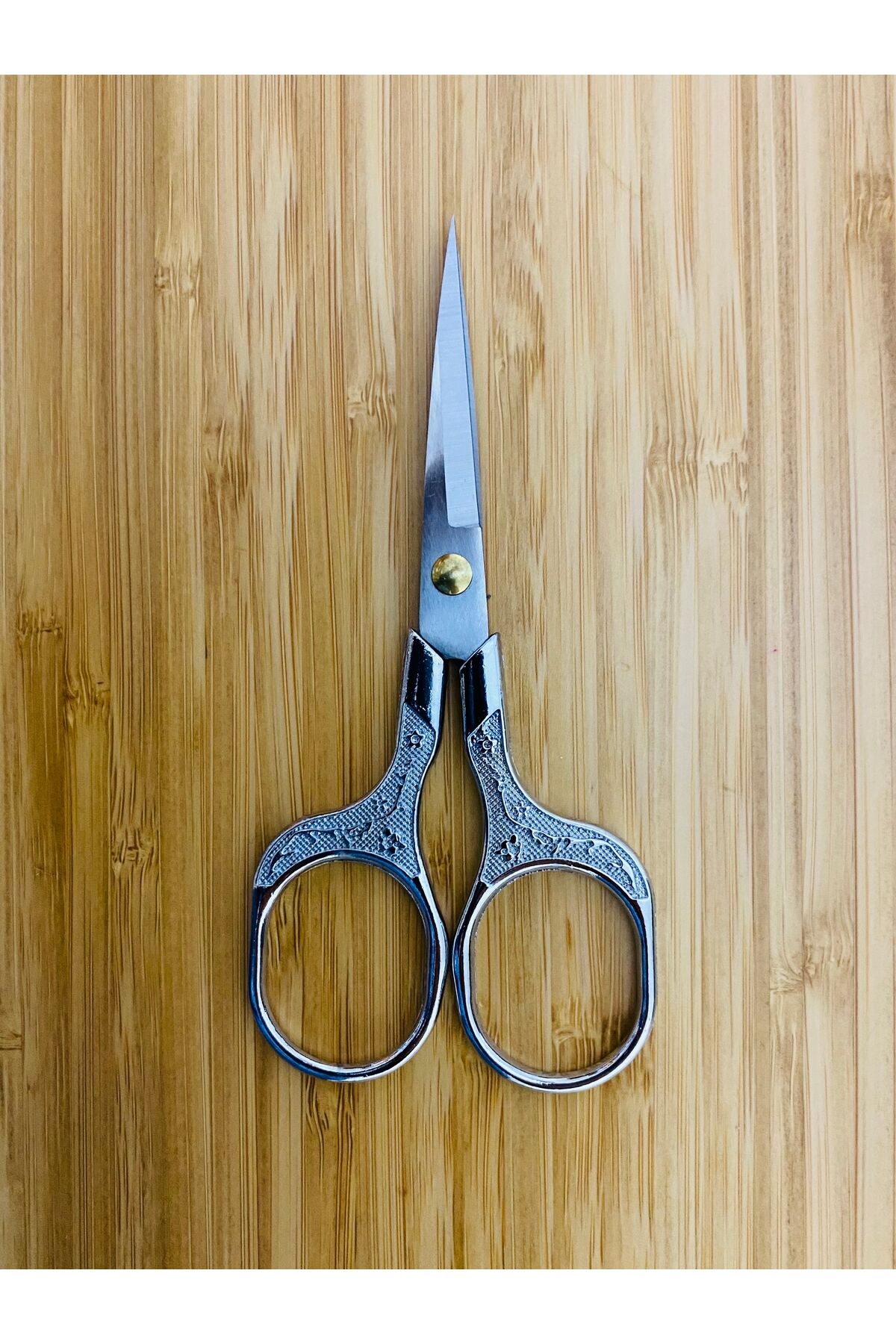 Antik Şekilli Makas. Evde, Ofiste, Dikiş, Nakış, Söz, Nişan, Düğün ve Davetiyelerde. 12.5cm.