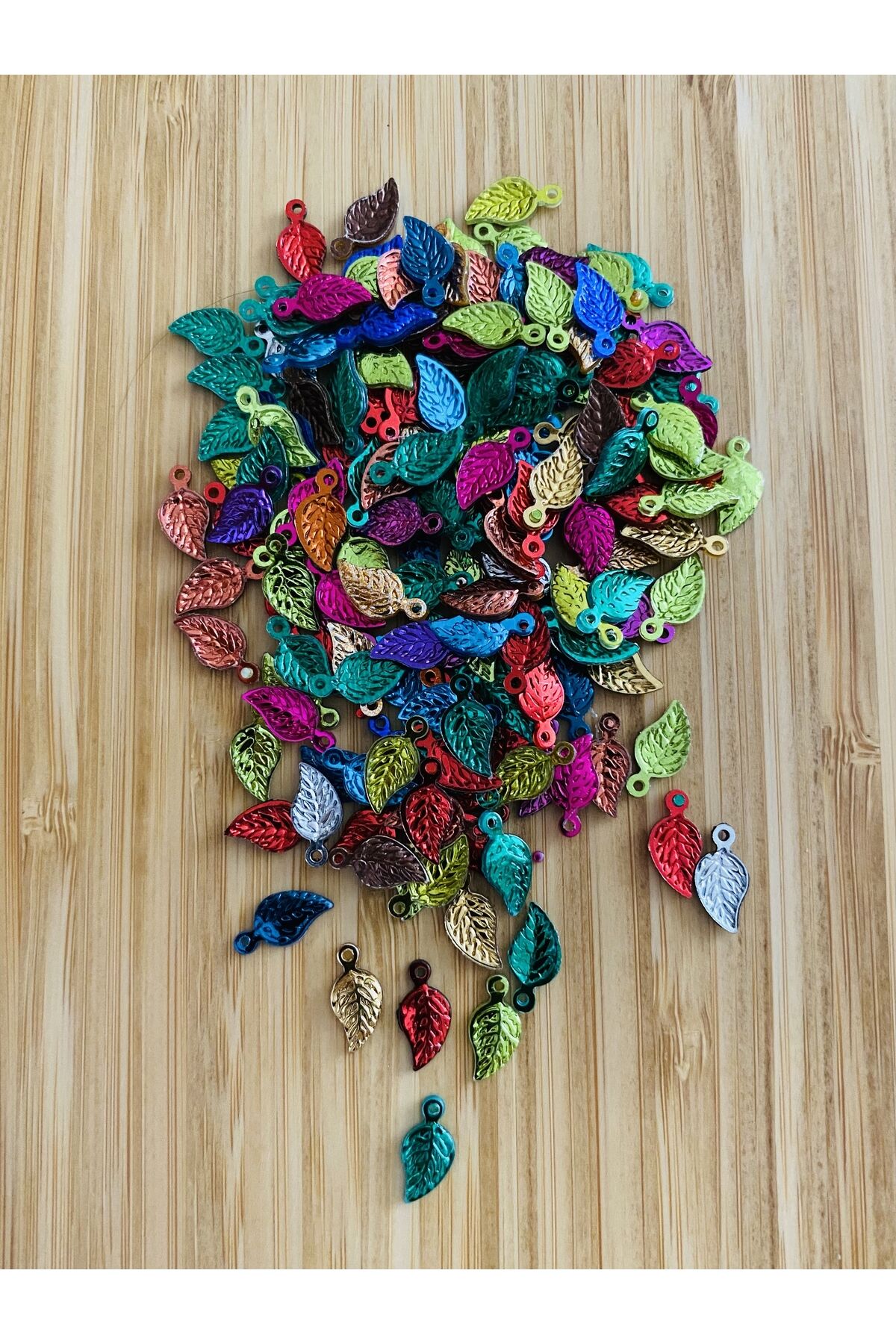 Renkli Yaprak Pleksi Janjan Oya Ve Işleme Pulu.