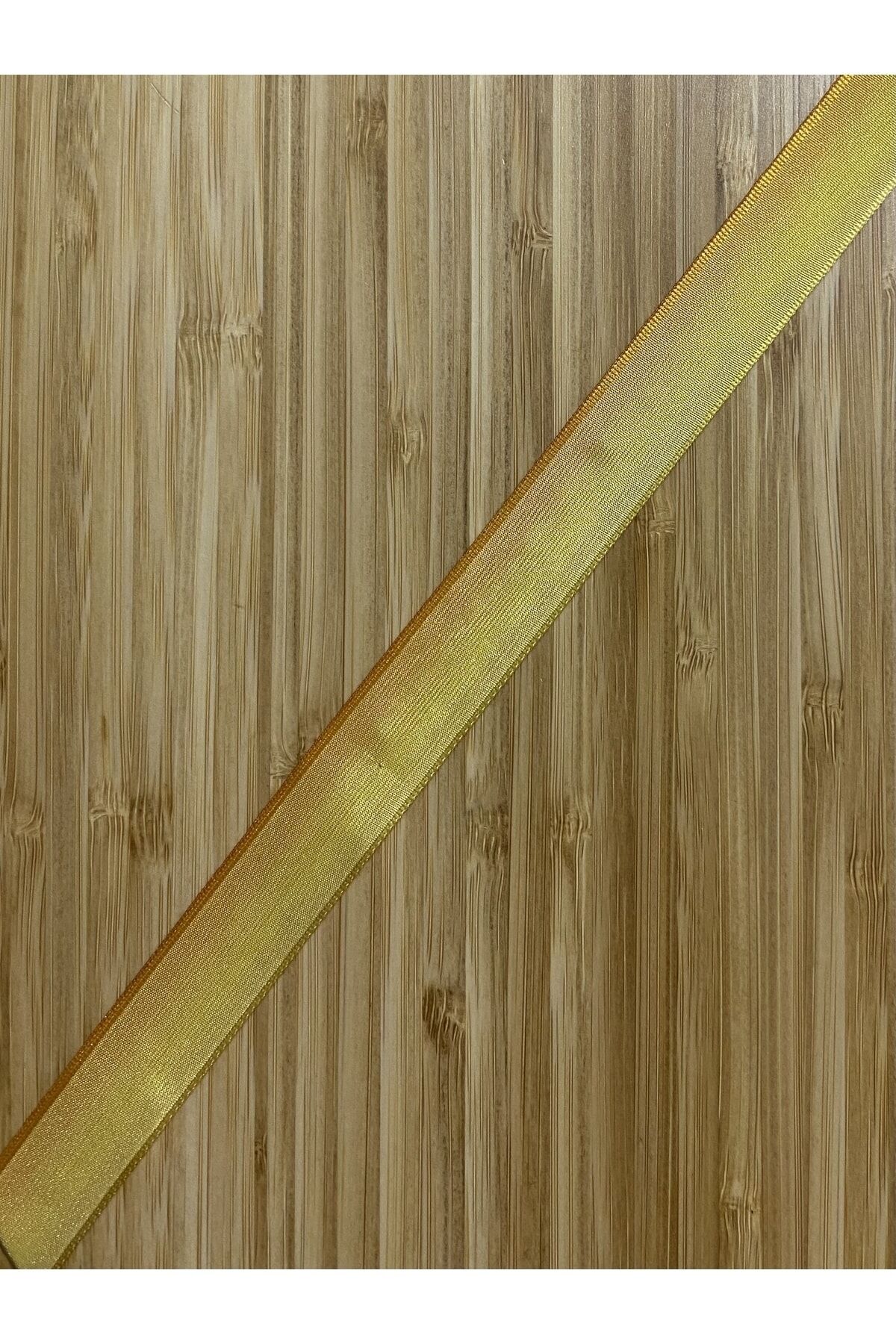 HAVLU, RANER, PANO, ÇEYİZLİK VB  SATEN DL TELLİ EL NAKIŞ KURDELESİ. 3 METRE.