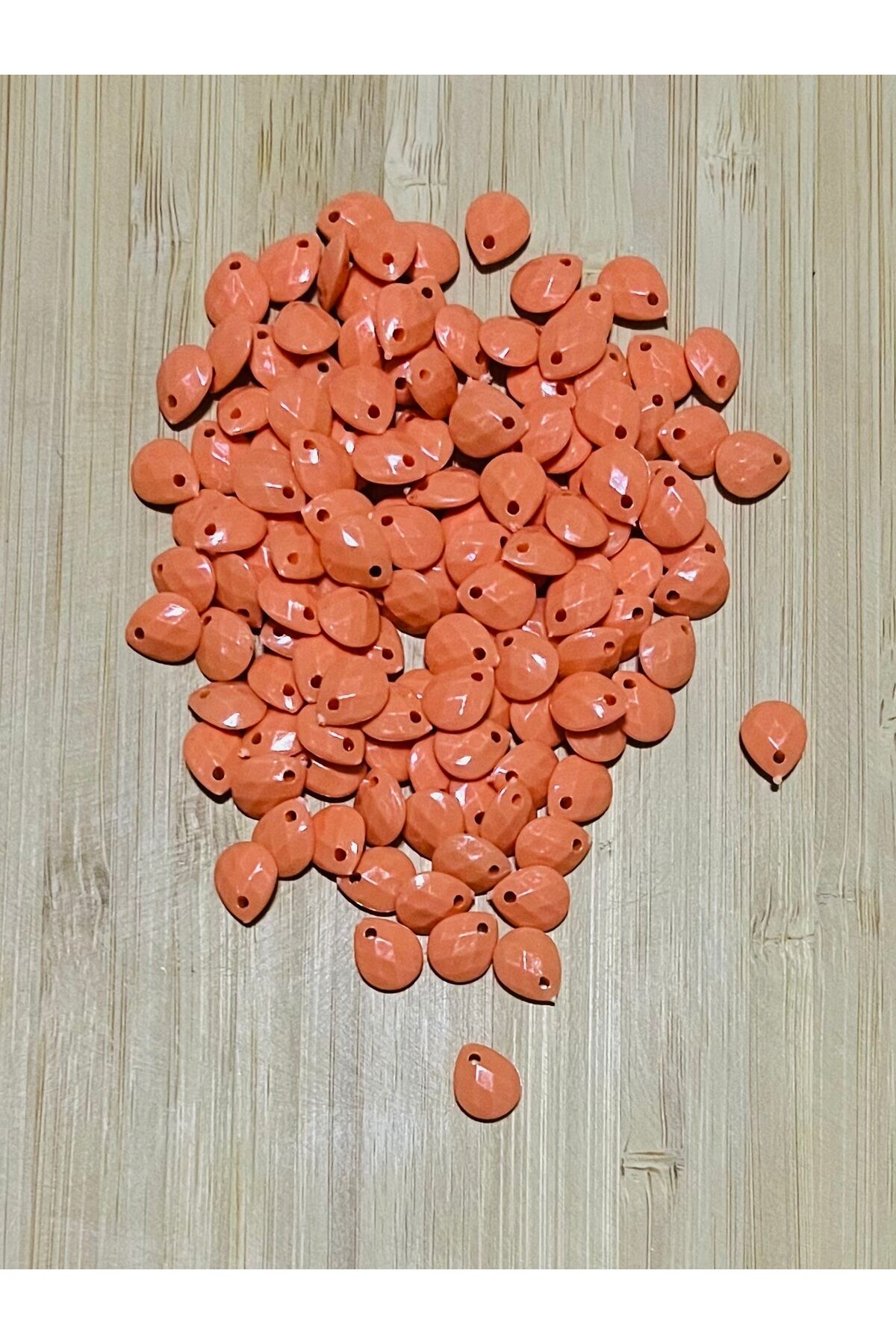 Yavruağzı Rengi Oya, Abiye, Takı, Örgü Plastik Gözyaşı Damla Boncuk. 25gr. Tahmini 195 Adet.