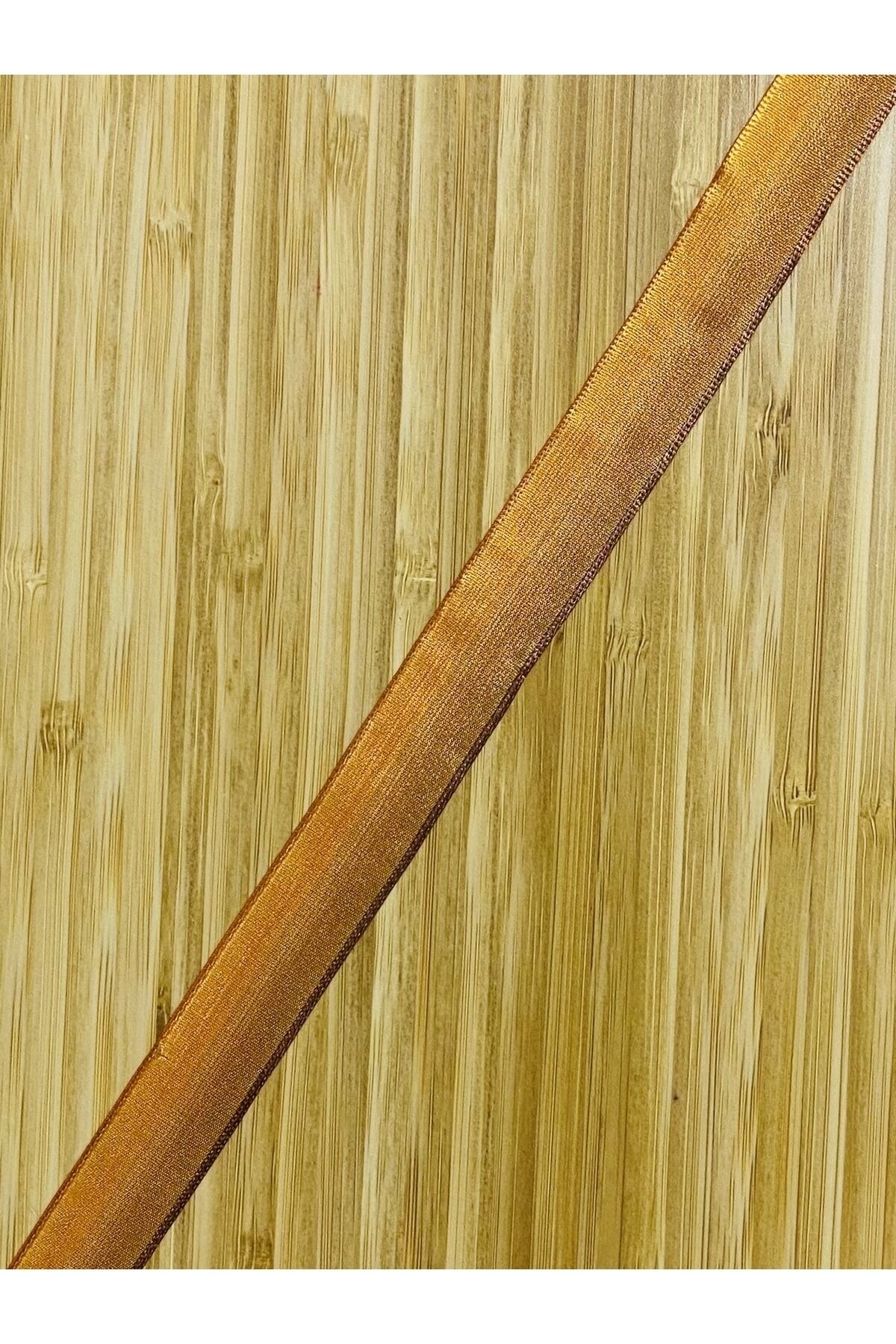 Havlu, Raner, Pano, Çeyizlik Vb Saten Dl Telli El Nakış Kurdelesi. 22 Metre.