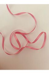 4mm. El Işlemesi Ipek Nakış Kurdele. 8.4 Metre.