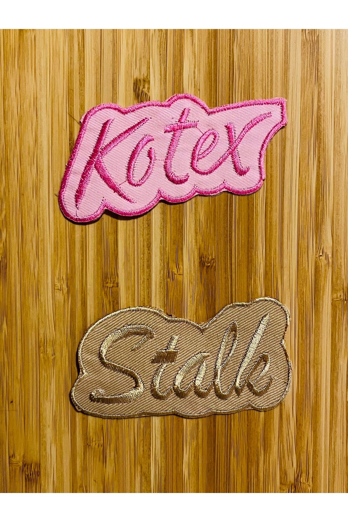 5 x 10 cm Ütü ve Dikiş ile Montaj Edilen Gabardin Kumaş Arma. 2 Adet