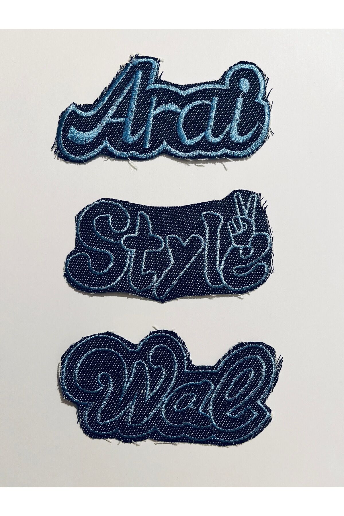 5 X 10.5 Cm Ütü Ve Dikiş Ile Montaj Edilen Blue Jean Kumaş Arma. 3 Adet.