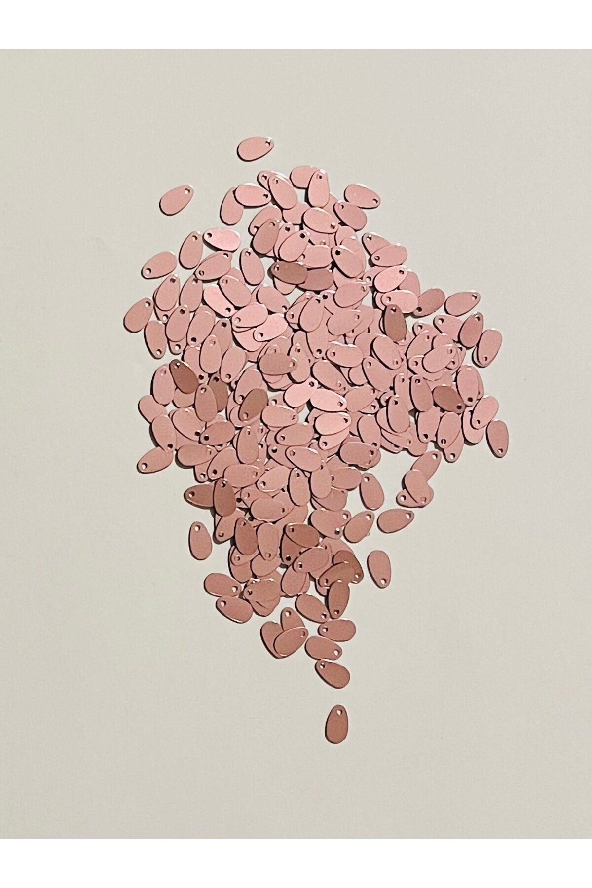 Yazma, Havlu, Abiye, Çeyizlik Işleme Damla Pul. 9x5mm. 20gr. Takriben 1120 Adet. No:19