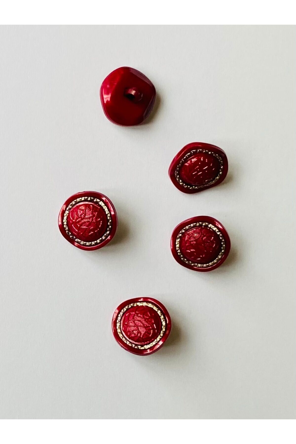 Hırka, Yelek, Entari, Ferace Ve Pantolon Italyan Model Düğme. 18mm. 5'li Pkt. Renk: Açık Bordo.