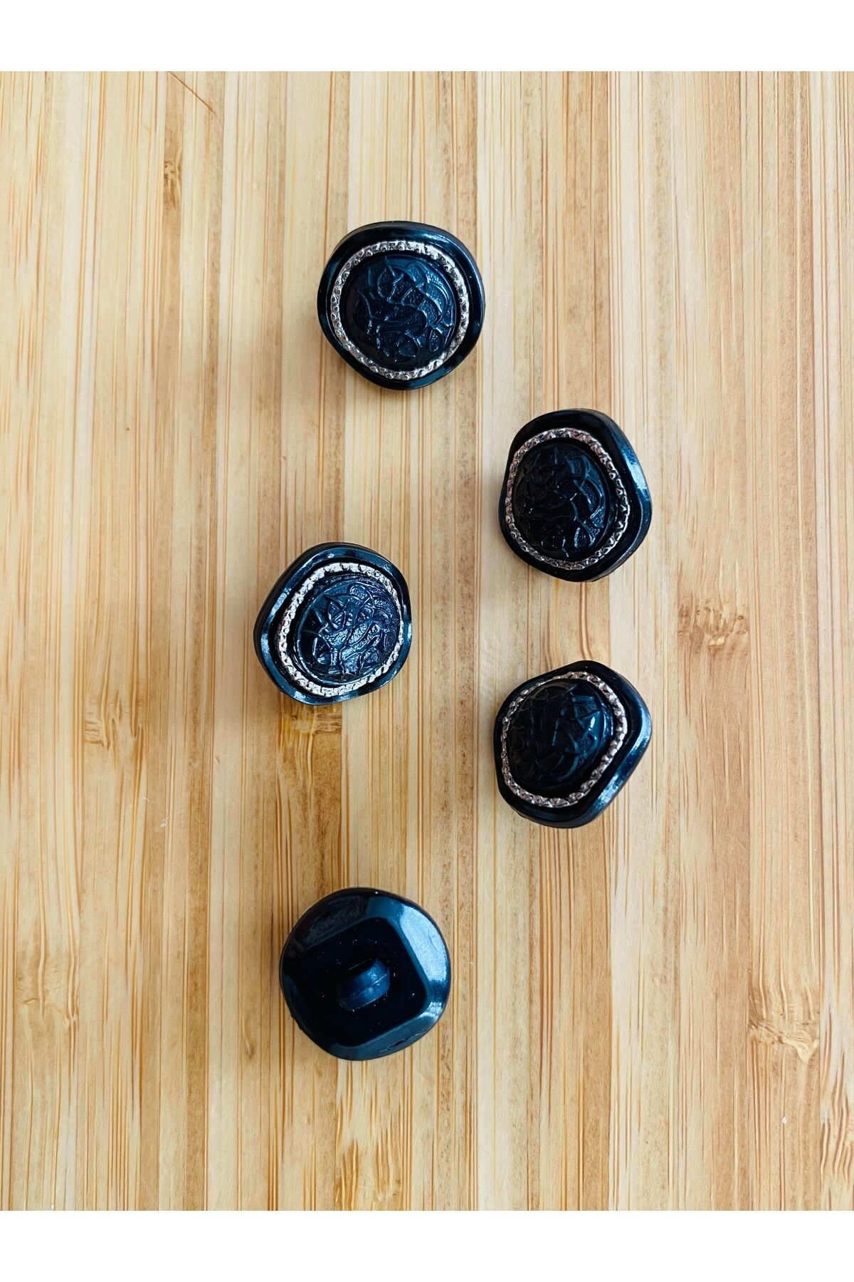 Hırka, Yelek, Entari, Ferace Ve Pantolon Italyan Model Düğme. 18mm. 5'li Pkt. Renk: Koyu lacivert.