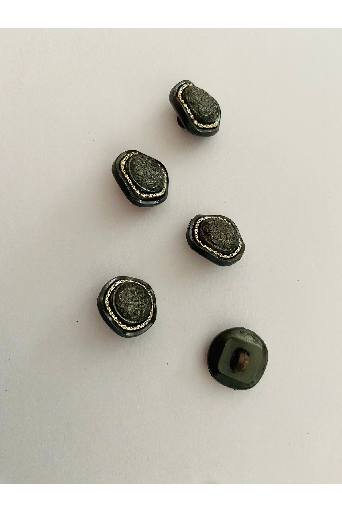 Hırka, Yelek, Entari, Ferace Ve Pantolon Italyan Model Düğme. 18mm. 5'li Pkt. Renk:Gri.