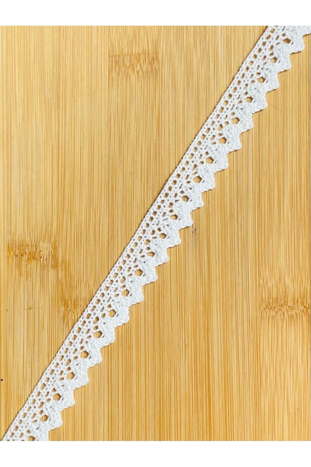 Pamuk Kopanaki Dantel. En: 1.9 cm Uzunluk: 1 metre. BEYAZ.