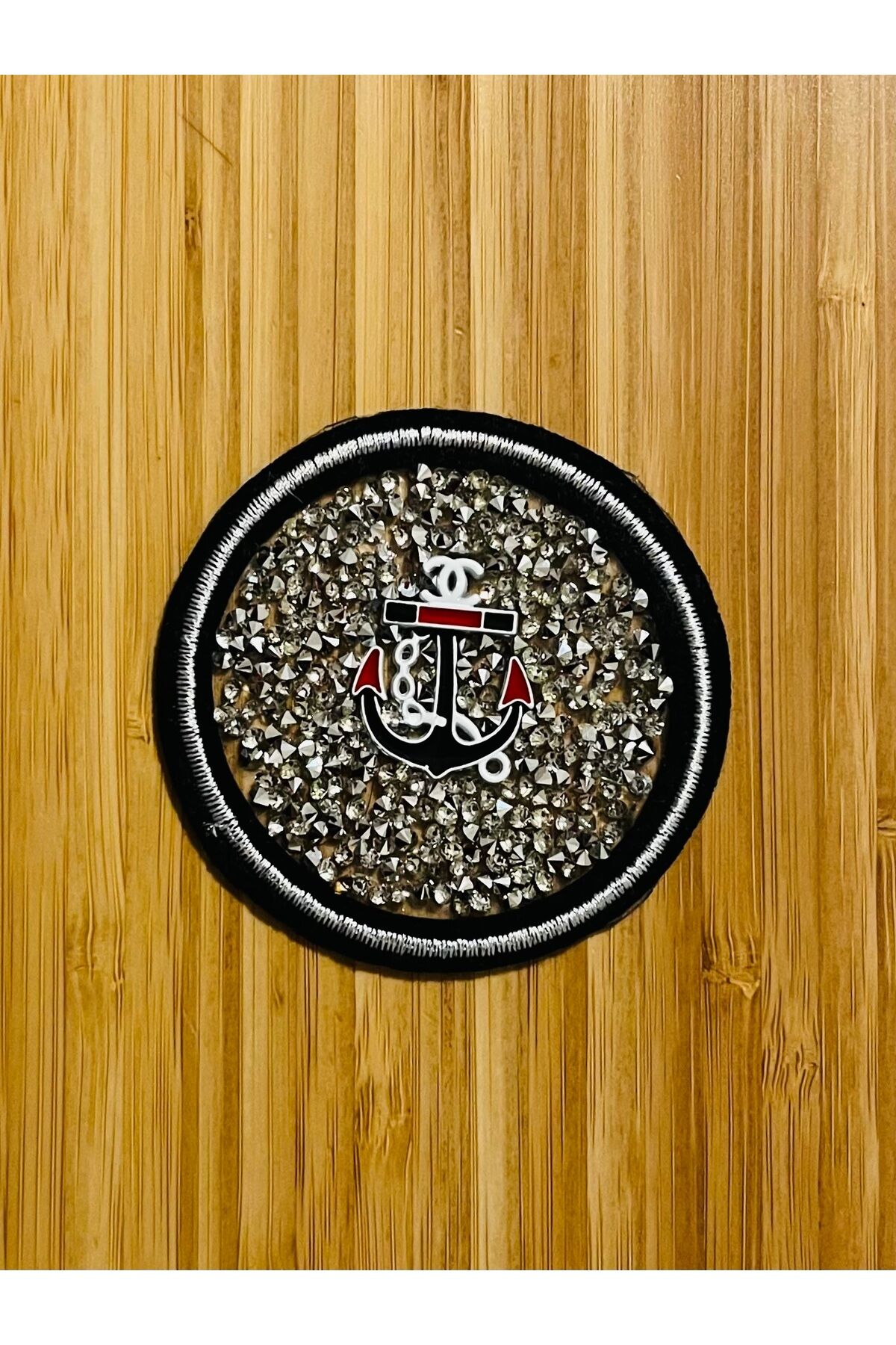 7 x 7 cm Taşlı, Ütü ve Dikiş ile Montaj Edilen Apolet ve Arma. (Yama değildir)