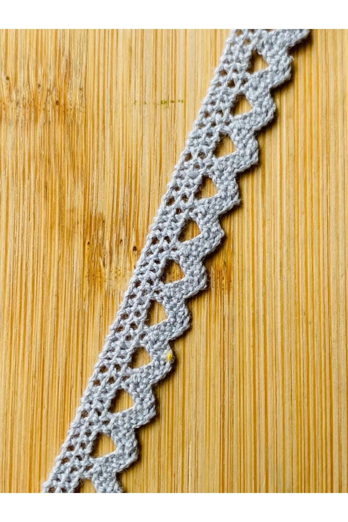 Pamuk Kopanaki Dantel. En: 1cm Uzunluk: 1metre GRİ.