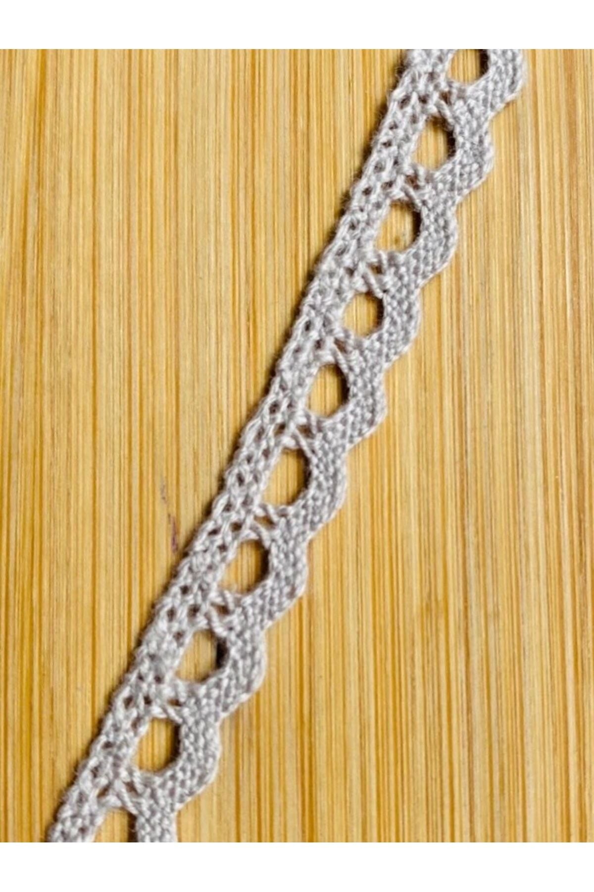 Pamuk Kopanaki Dantel. En: 1cm Uzunluk: 1metre VİZON.