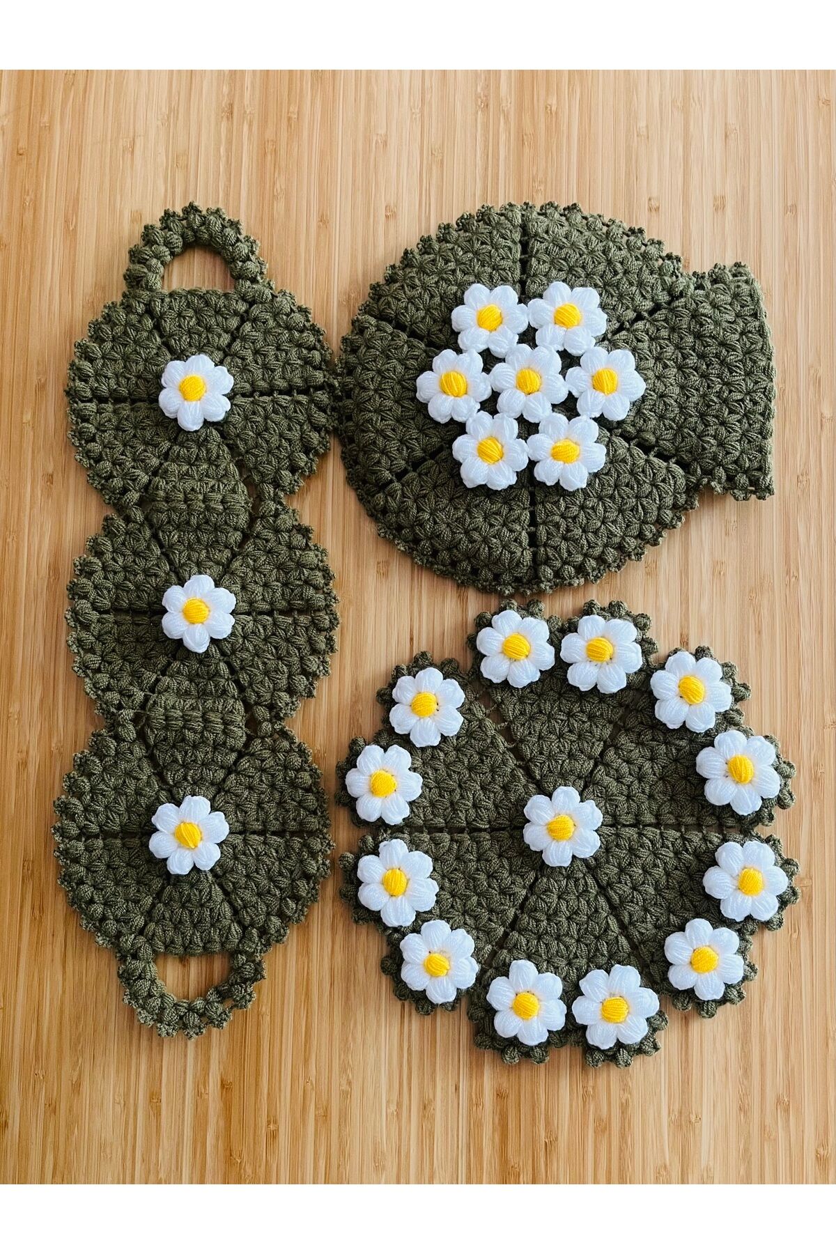 Çeyizlik Ve Banyo Lif Takımı 3'lü Set. Kabartma Papatya işleme.