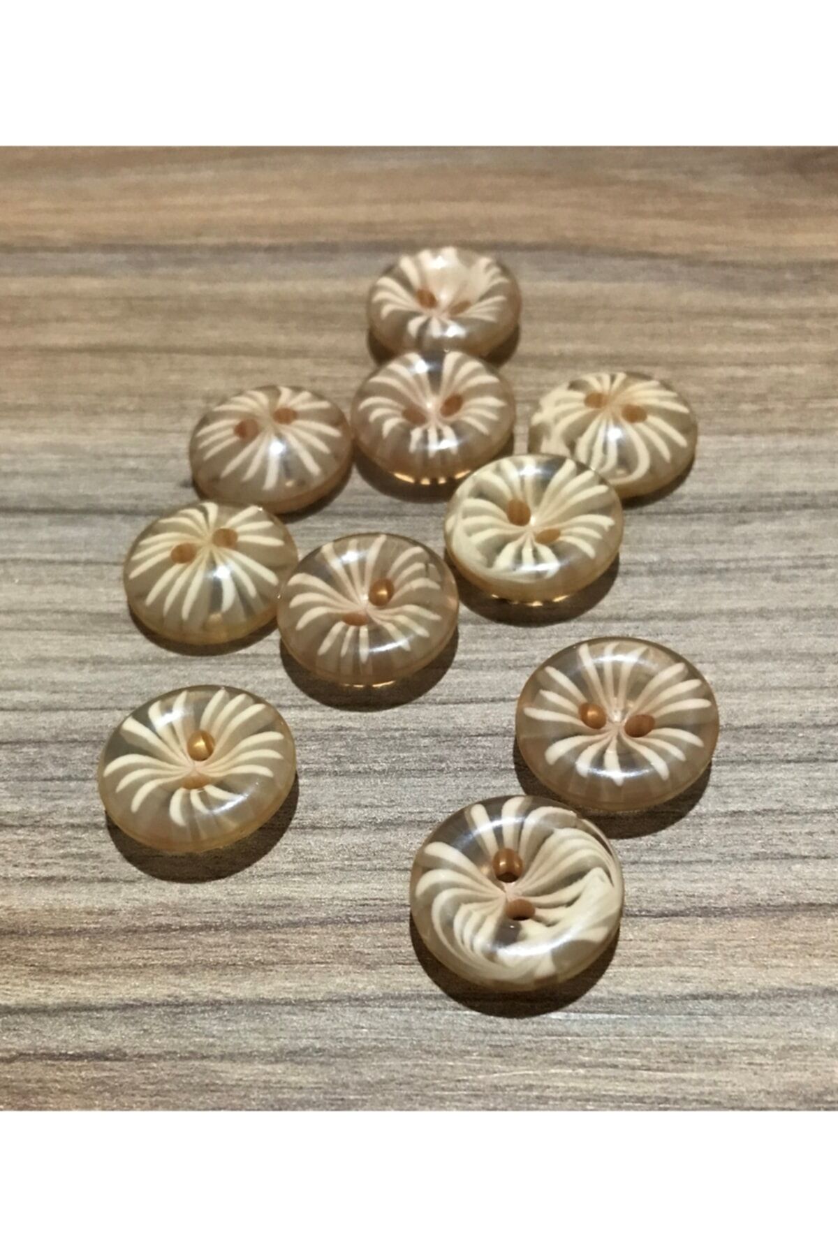 Yelek , Hırka Çanak Düğme. 1.8 Cm. 10'lu Pkt. Renk: Bal Köpüğü.