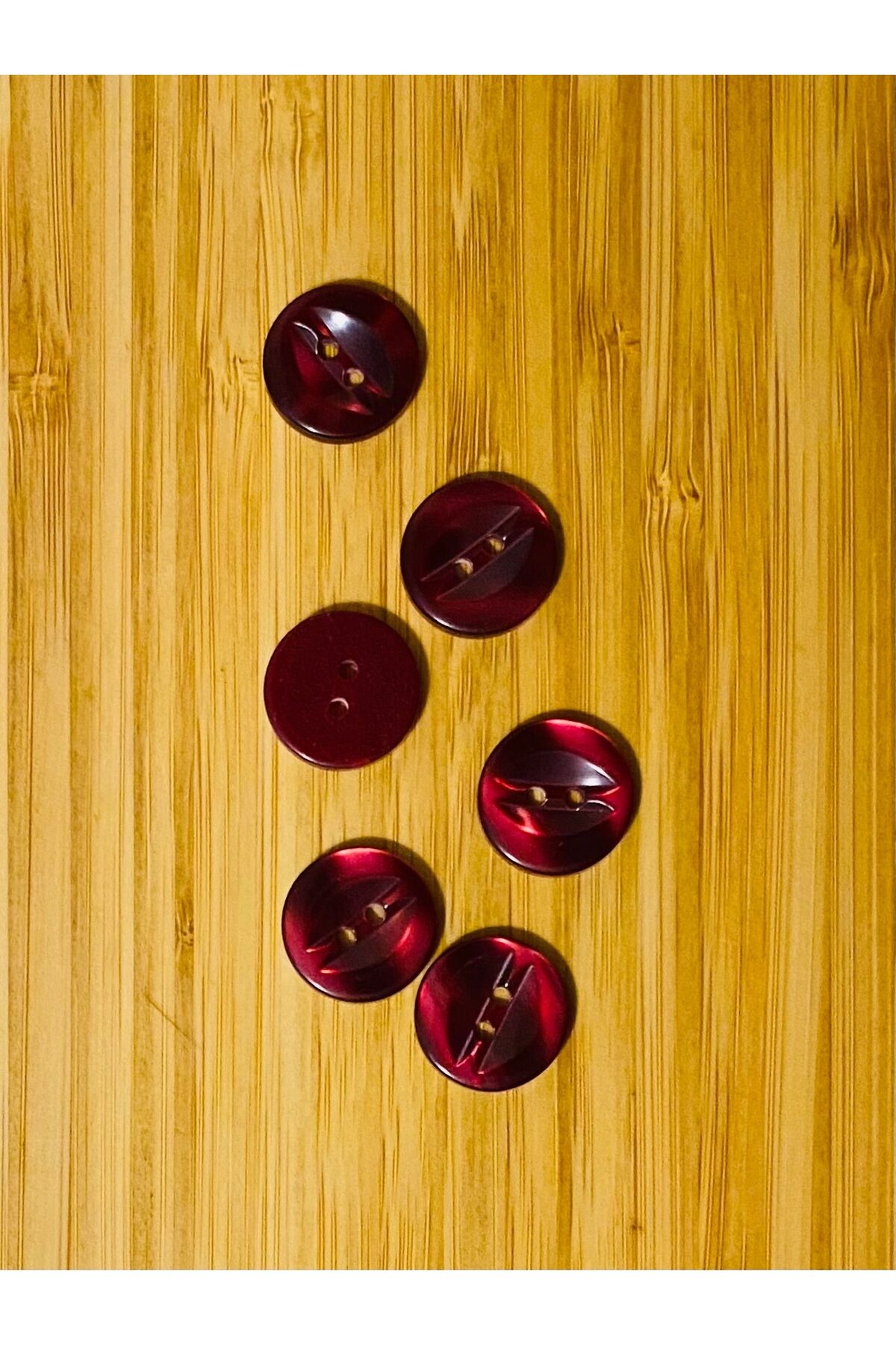 Hırka, Yelek, Entari, Ferace ve Pantolon Sedef Düğme. 18mm. 6'lı Pkt. Renk: Bordo.