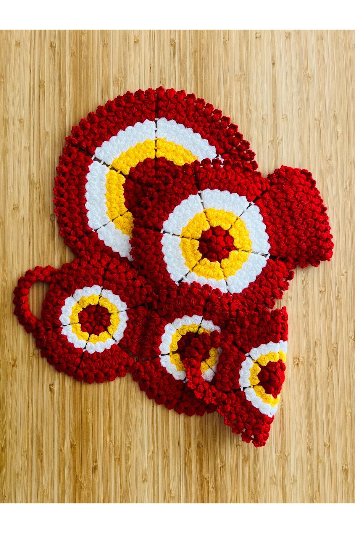 Çeyizlik Ve Banyo Lif Takımı 3'lü Set. Renk: Beyaz Sarı Kırmızı.