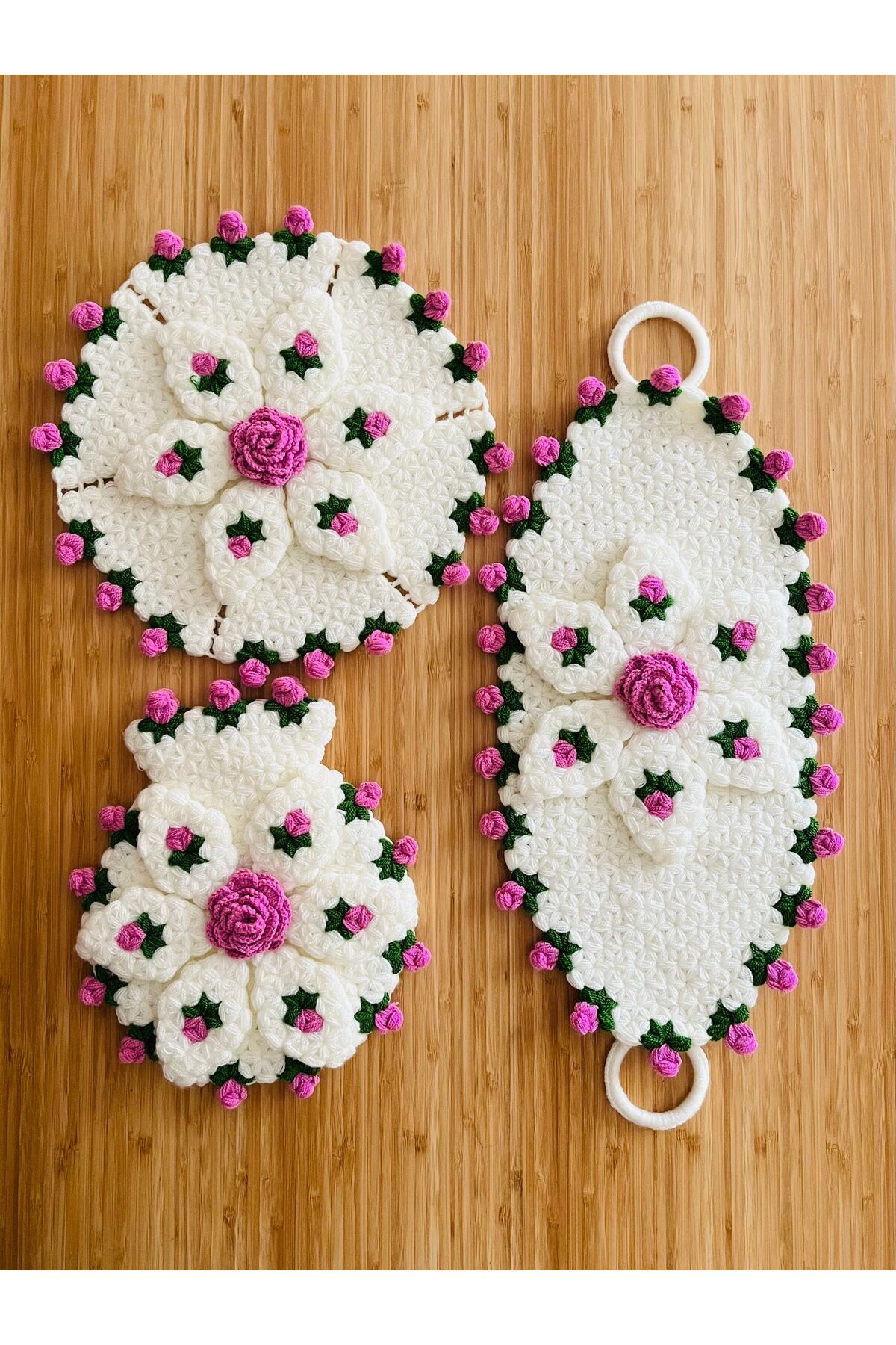 Çeyizlik Ve Banyo Lif Takımı 3'lü Set. Renk: Krem, Yeşil, Açık Gül Kurusu.