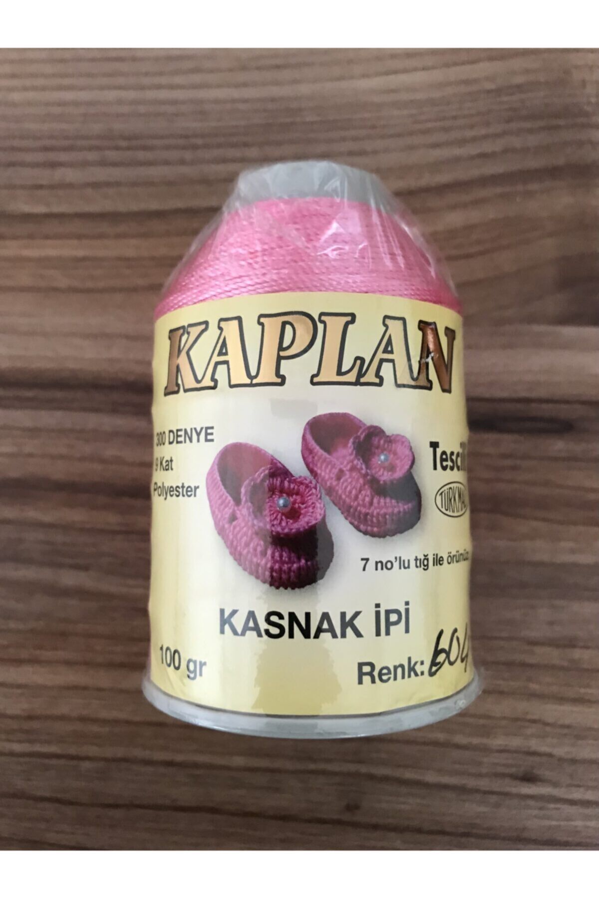 9 Kat 100 gr Polyester Şal Örgü, Patik Ve Kasnak Ipliği. Renk: 604 Pembe.