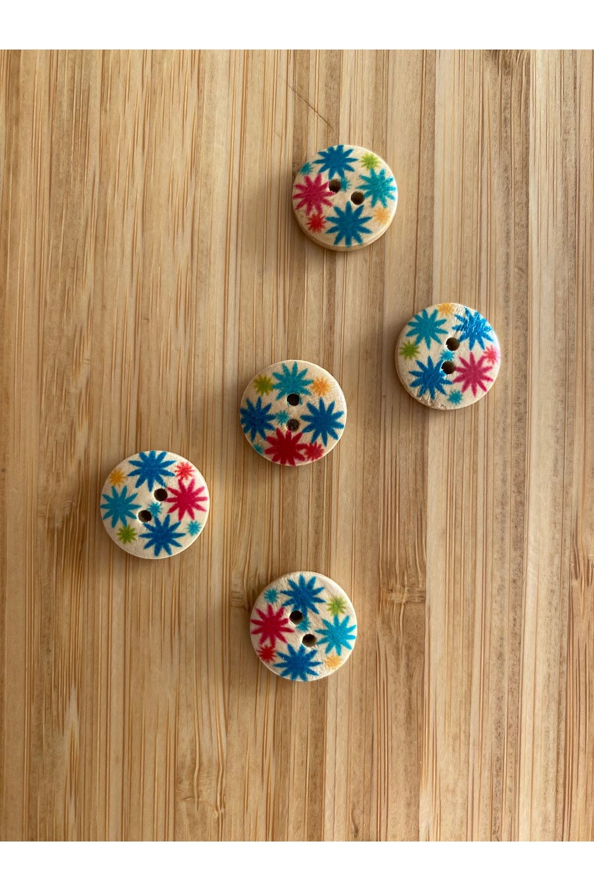Yıldız Desen Boyama Doğal Ahşap Düğme 15 mm.  5'li Paket. Yıldız.