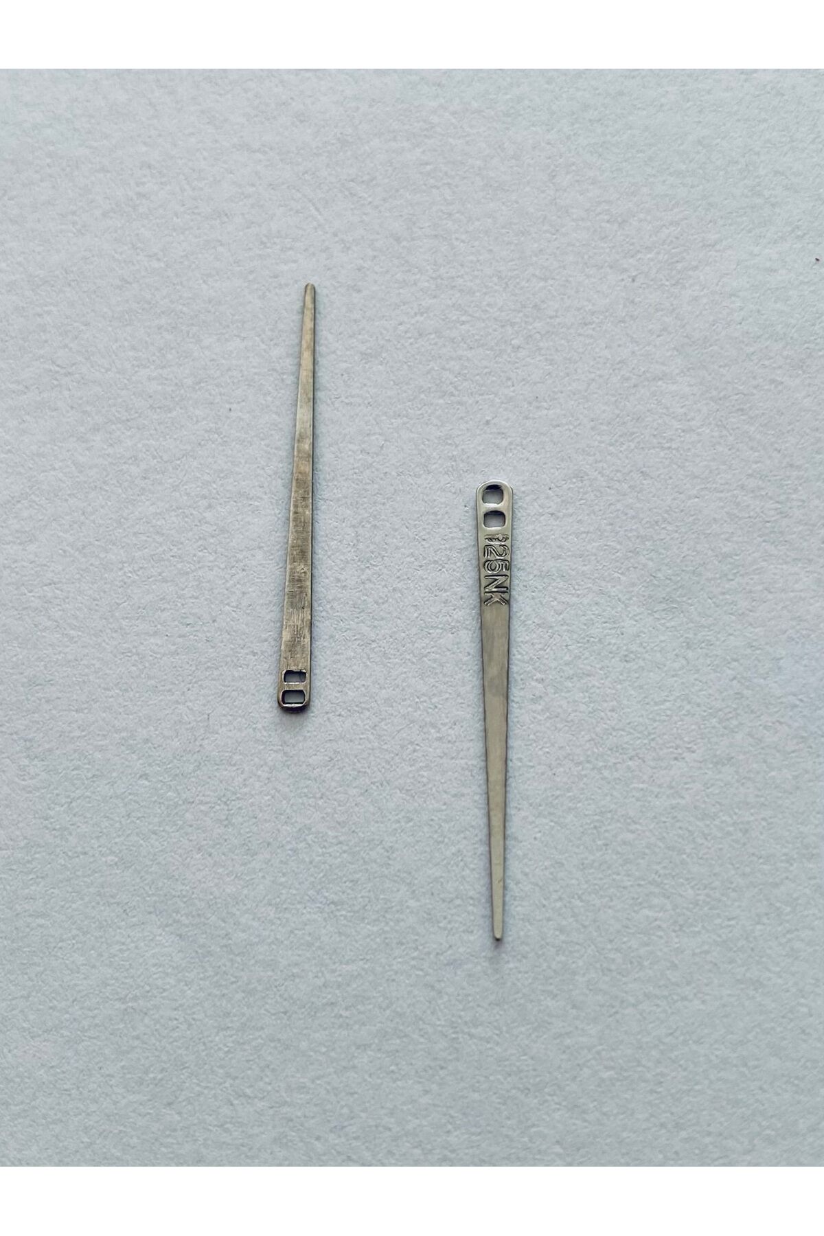 Çift Delikli El I?şlemesi Küt Uçlu Tel Kırma I?ğnesi. Gümüş. 2 Adet.